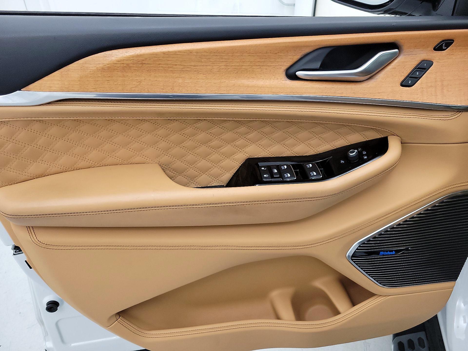 Thumbnail: 2022 Jeep Grand Cherokee - 12