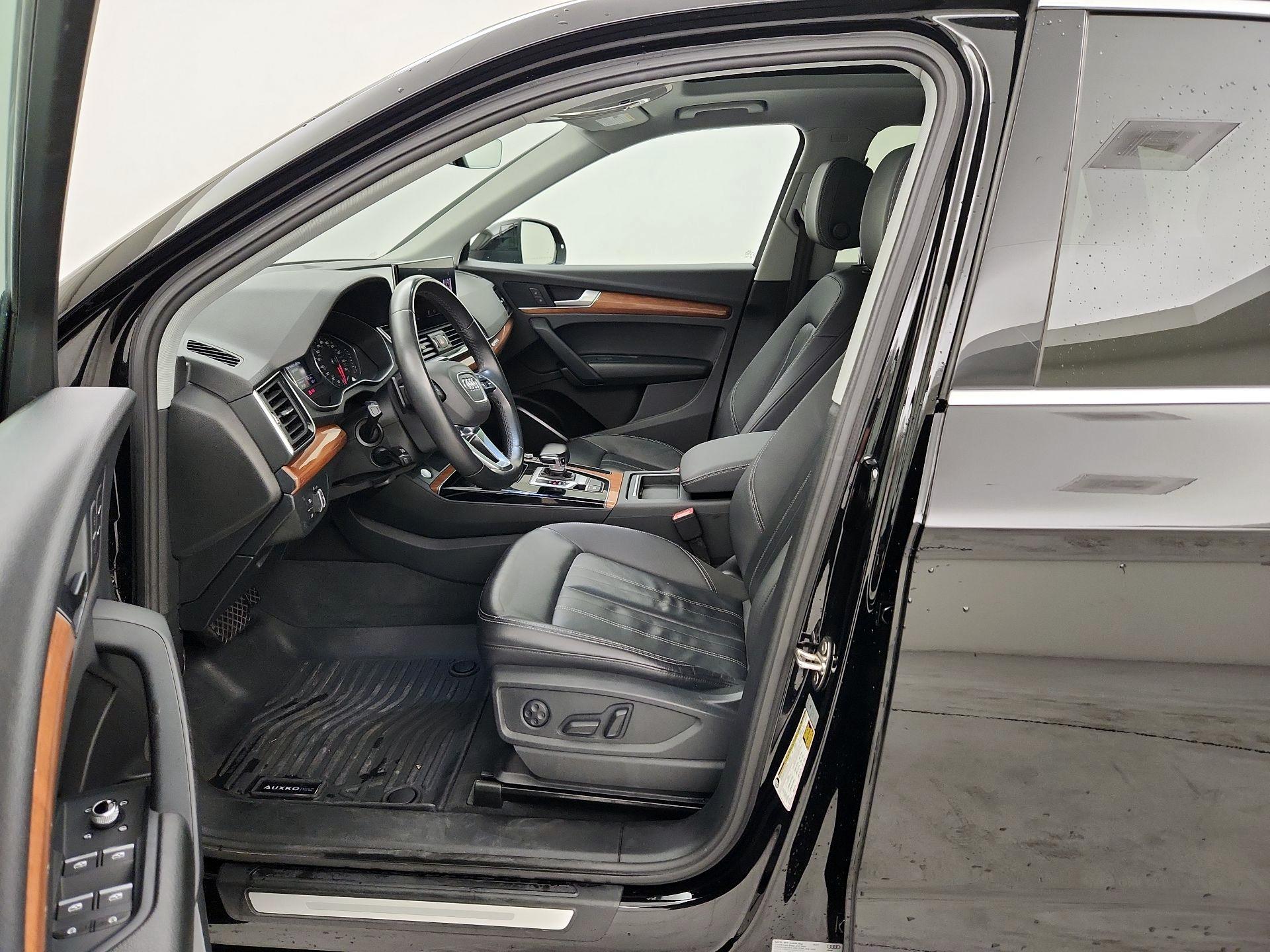 Thumbnail: 2021 Audi Q5 - 11