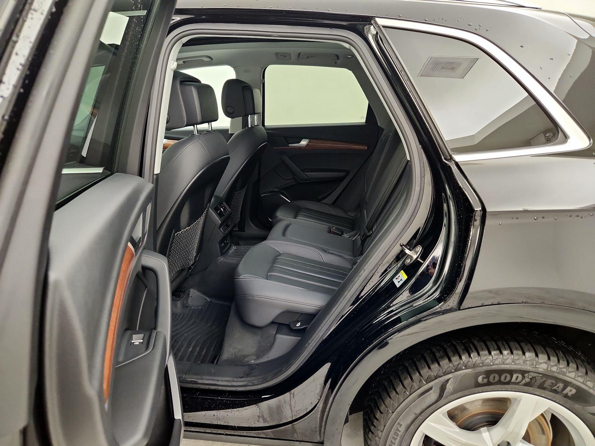 Thumbnail: 2021 Audi Q5 - 20