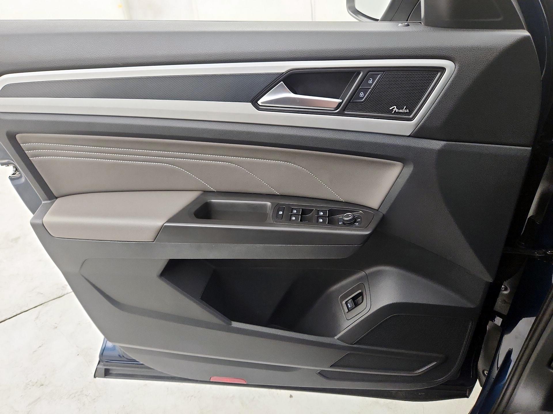 Thumbnail: 2022 Volkswagen Atlas - 12