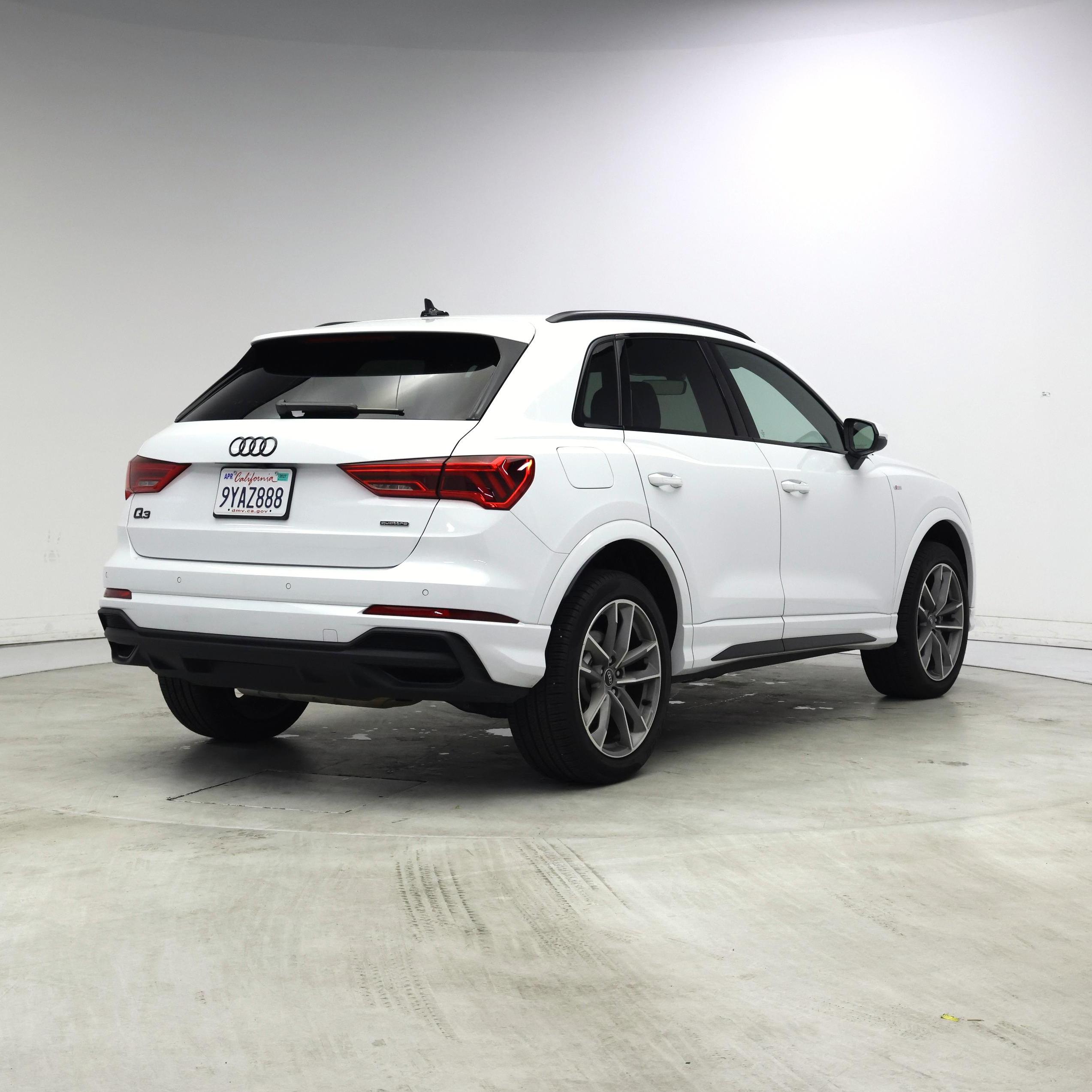 Thumbnail: 2025 Audi Q3 - 8
