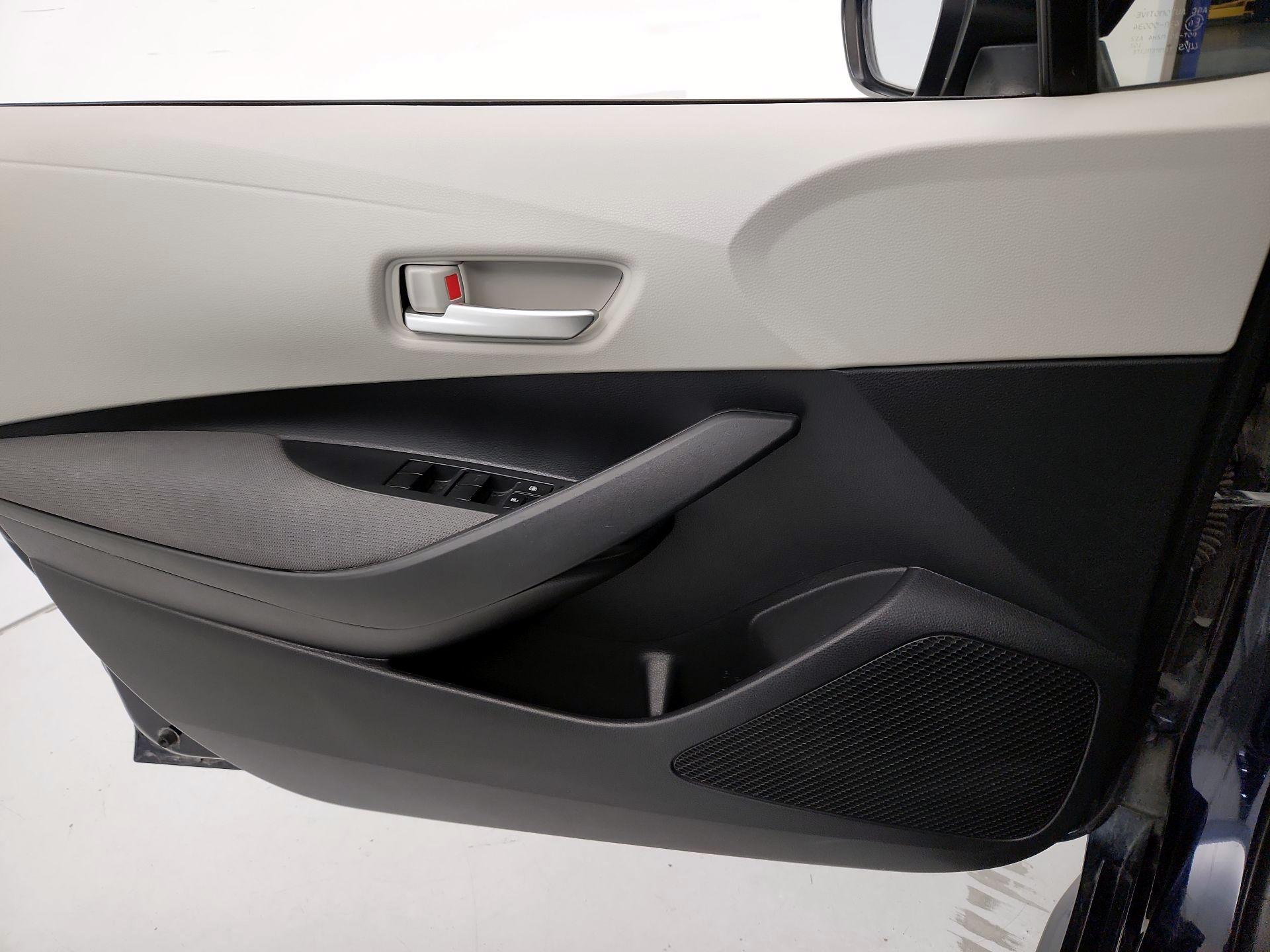 Thumbnail: 2020 Toyota Corolla - 12