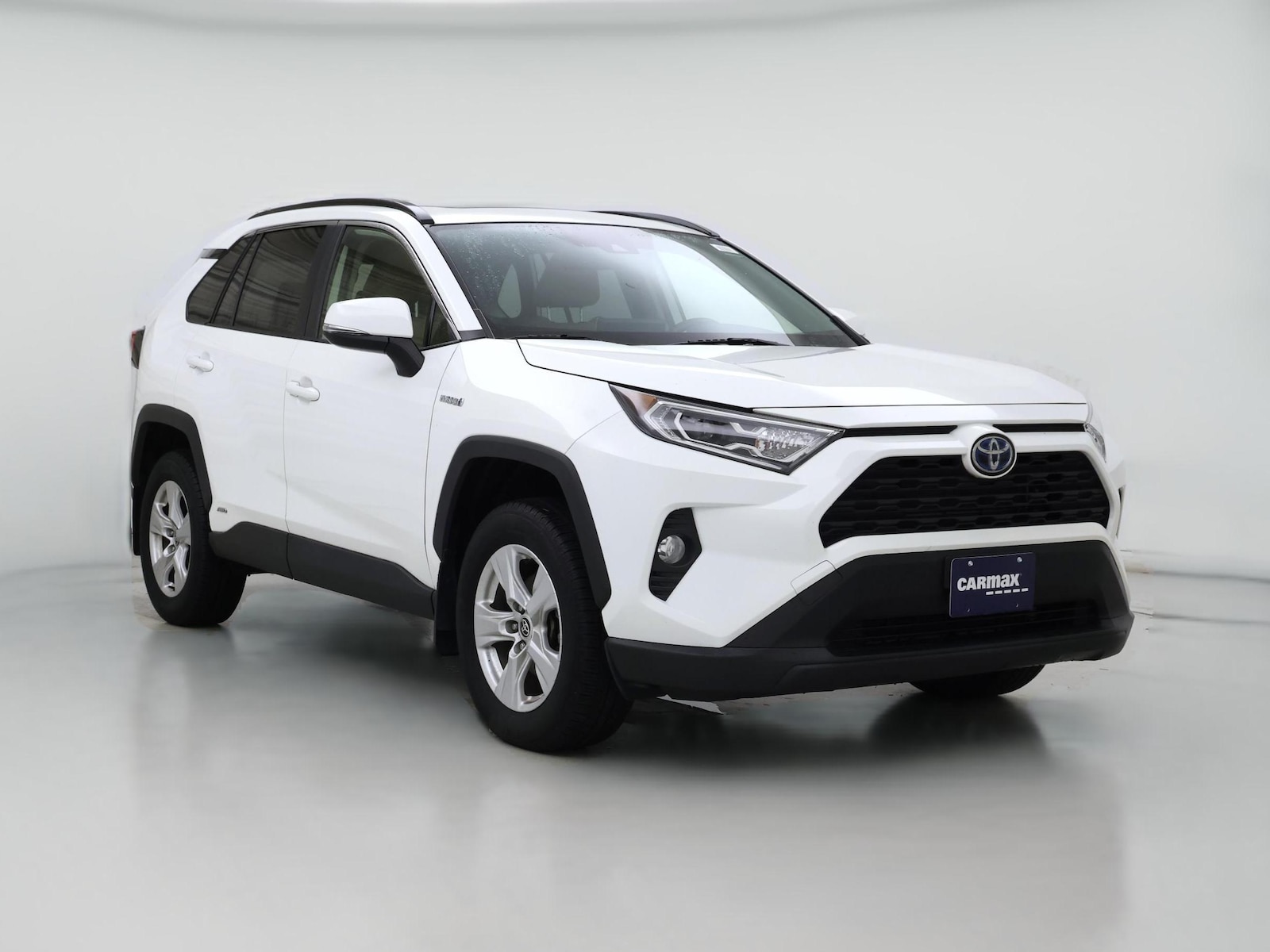 2021 Toyota RAV4 XLE - Photo 1
