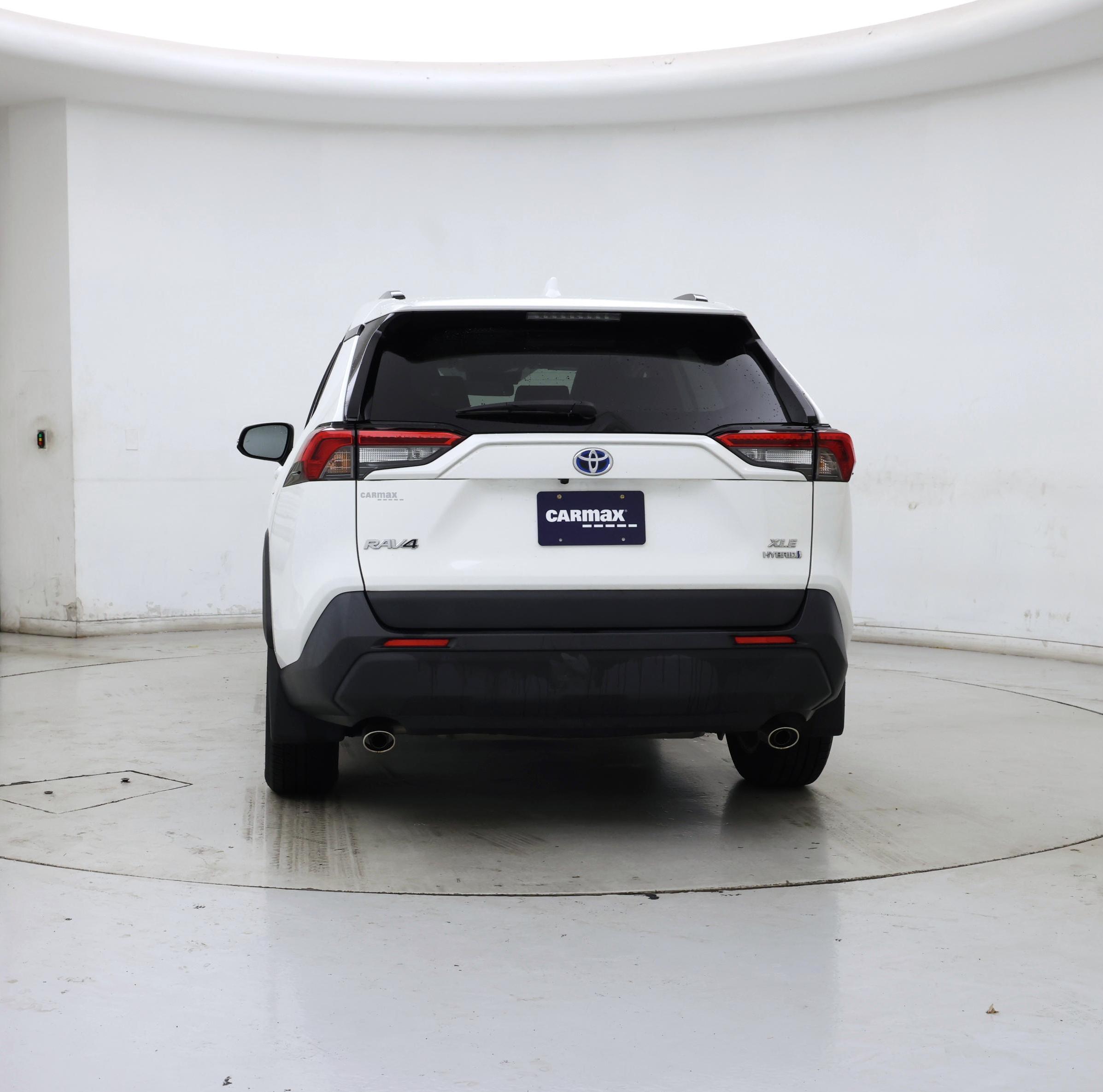 Thumbnail: 2021 Toyota RAV4 - 6