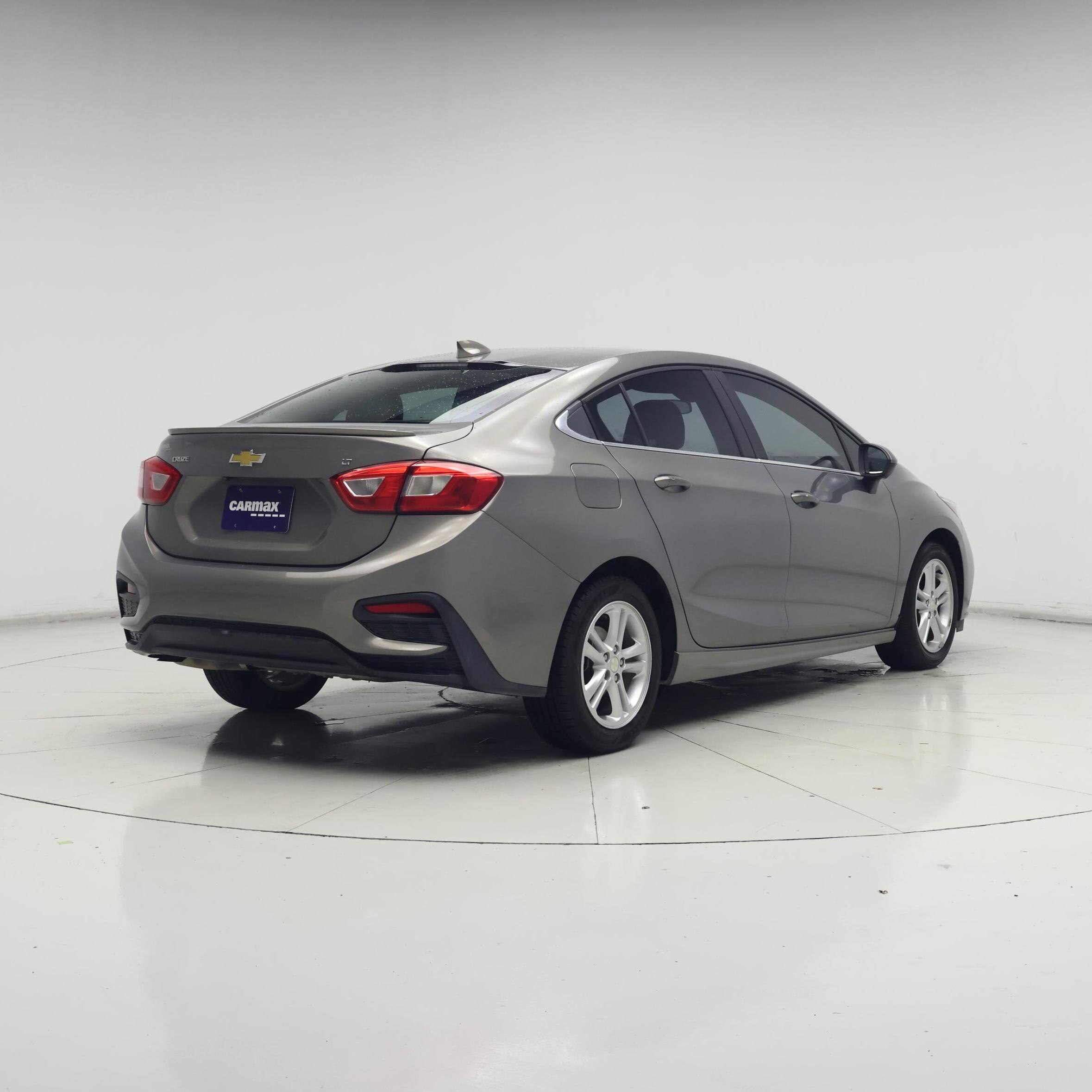 Thumbnail: 2018 Chevrolet Cruze - 8