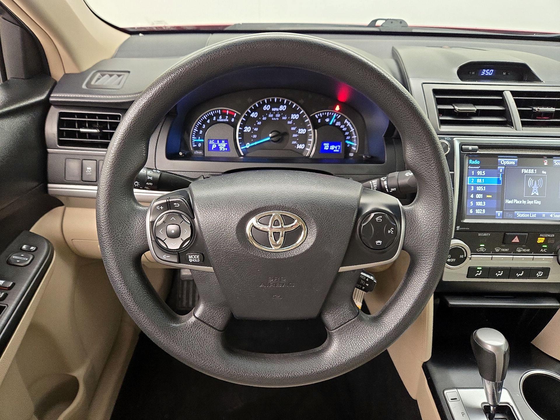 Thumbnail: 2014 Toyota Camry - 10