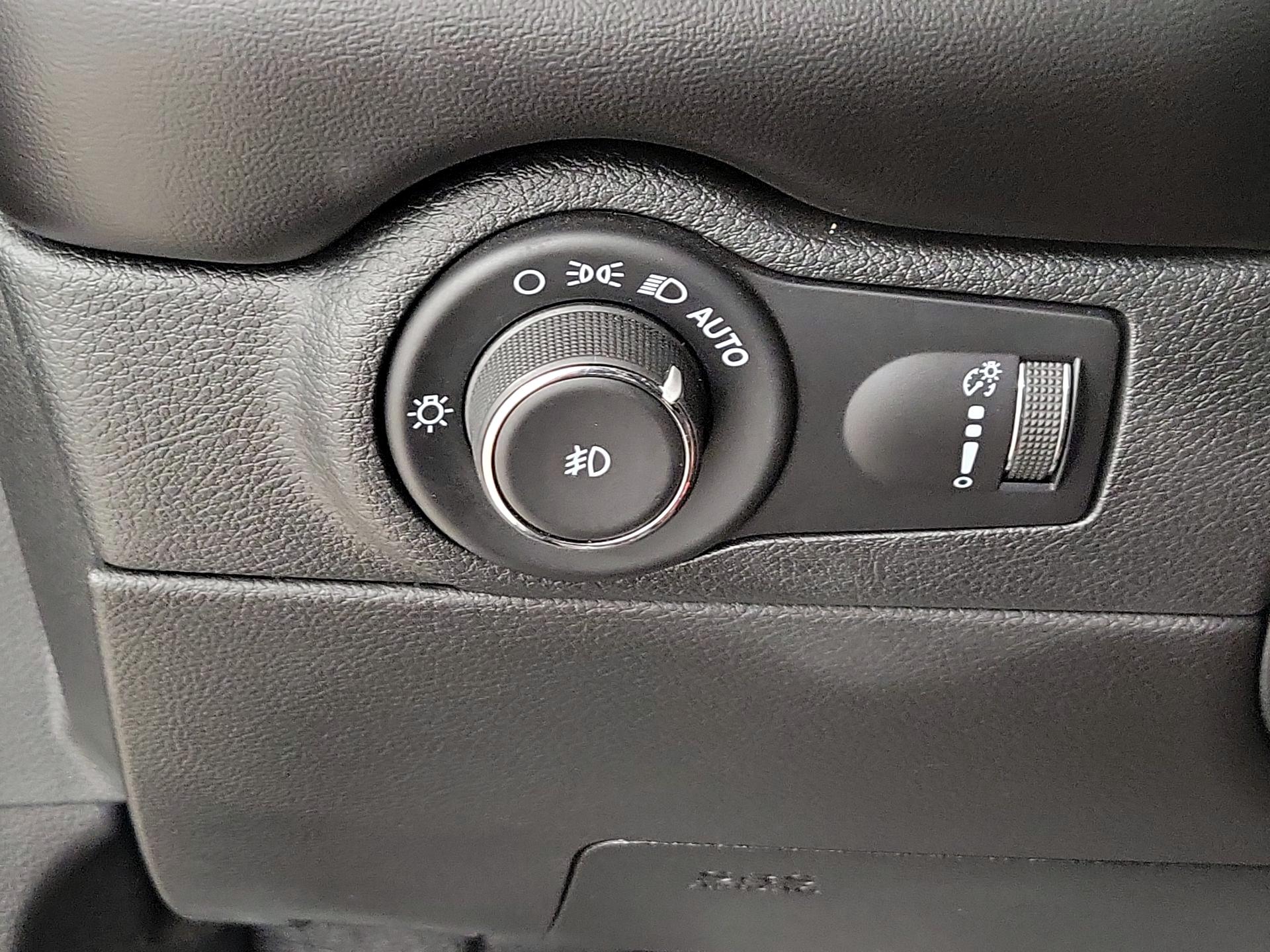 Thumbnail: 2021 Dodge Durango - 13
