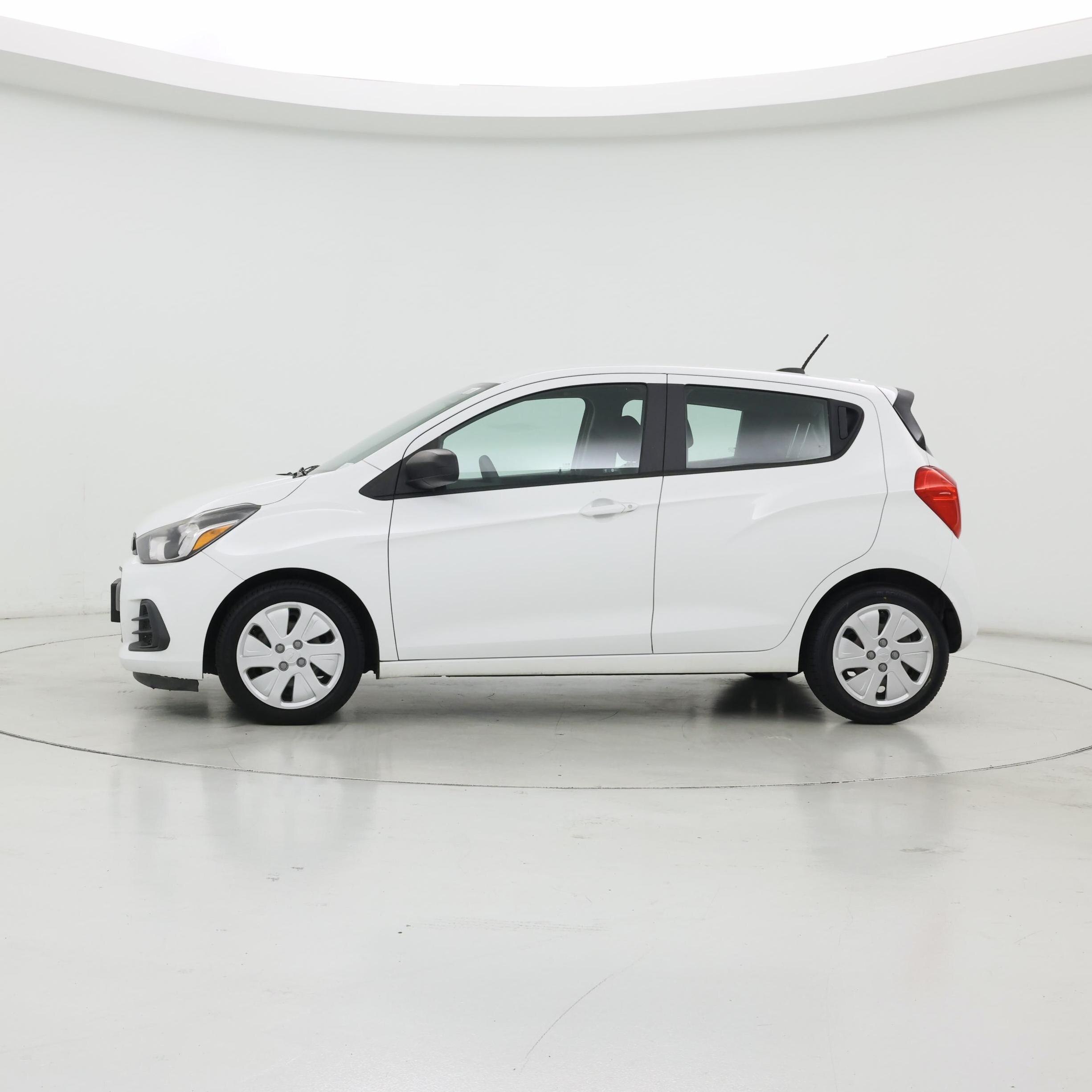 Thumbnail: 2016 Chevrolet Spark - 3
