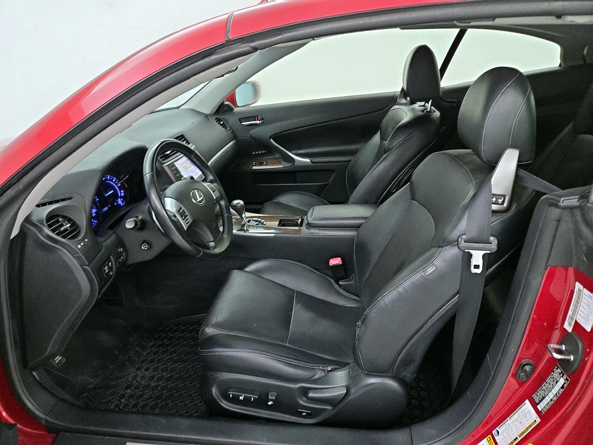 Thumbnail: 2014 Lexus IS - 11