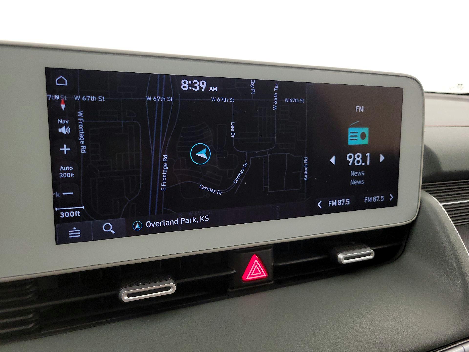 Thumbnail: 2022 Hyundai Ioniq 5 - 14