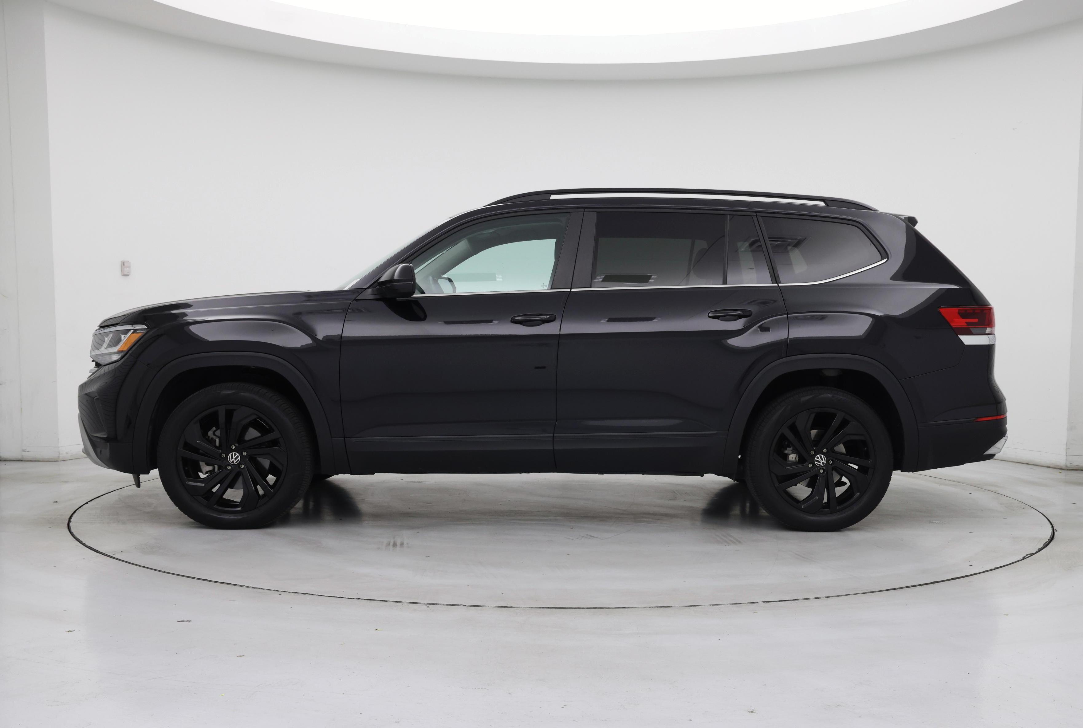 Thumbnail: 2022 Volkswagen Atlas - 3