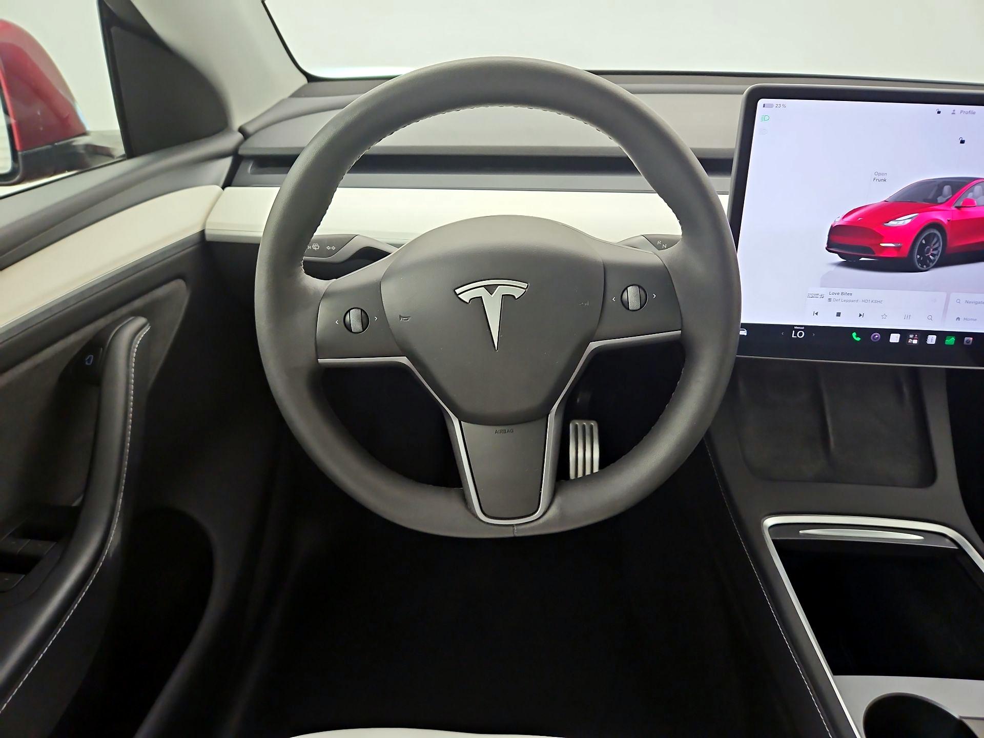 Thumbnail: 2024 Tesla Model Y - 10
