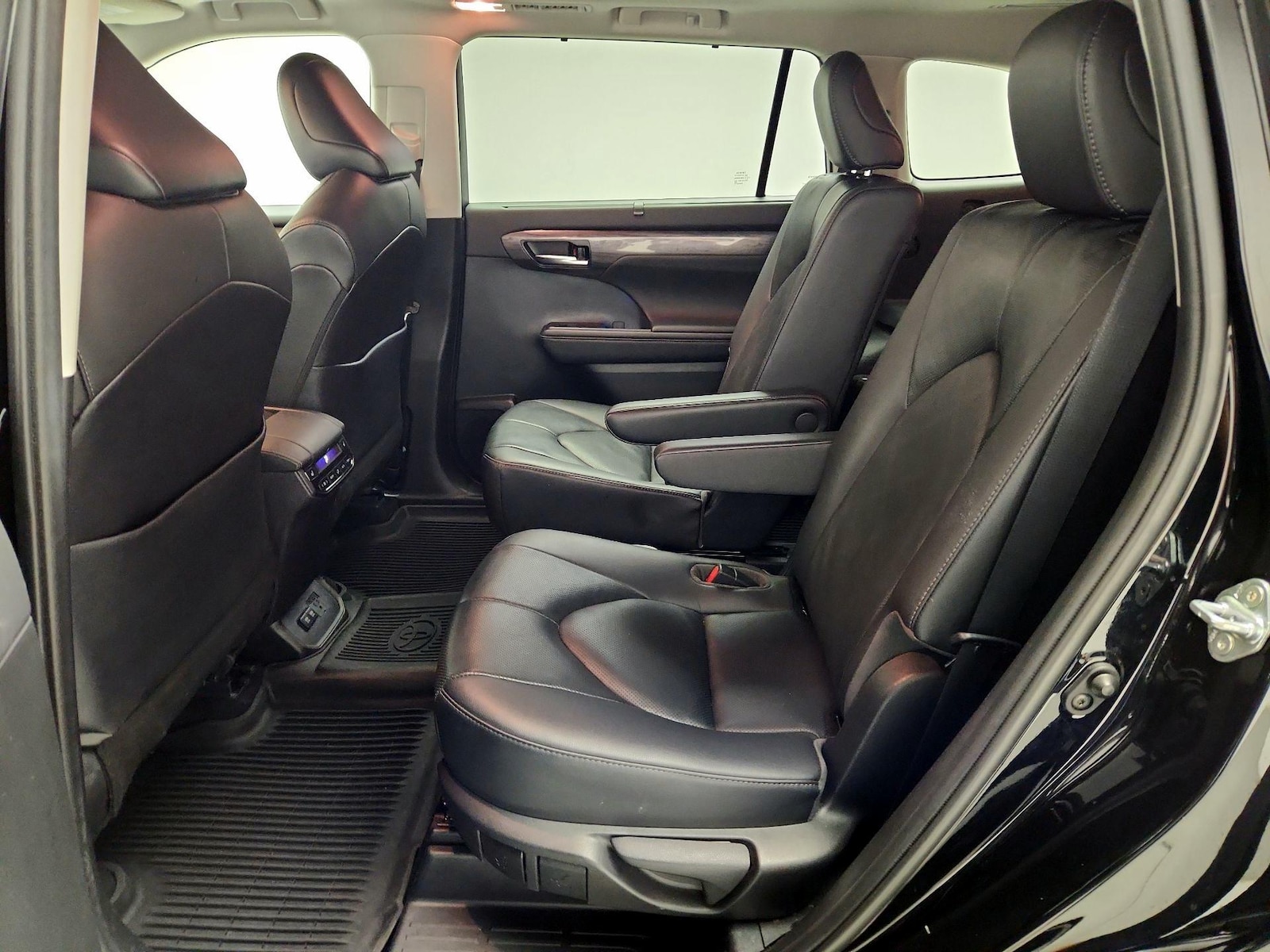 2020 Toyota Highlander Platinum - Photo 22