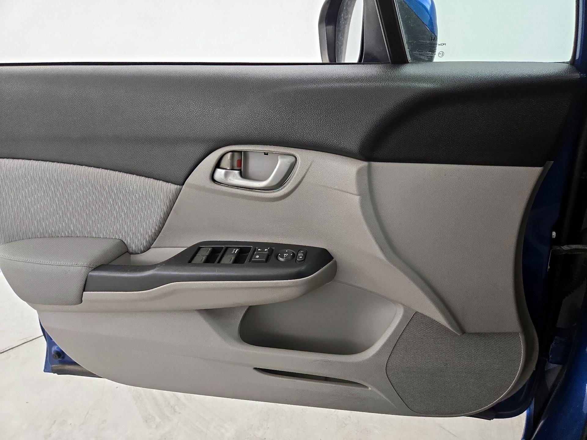 Thumbnail: 2014 Honda Civic - 12