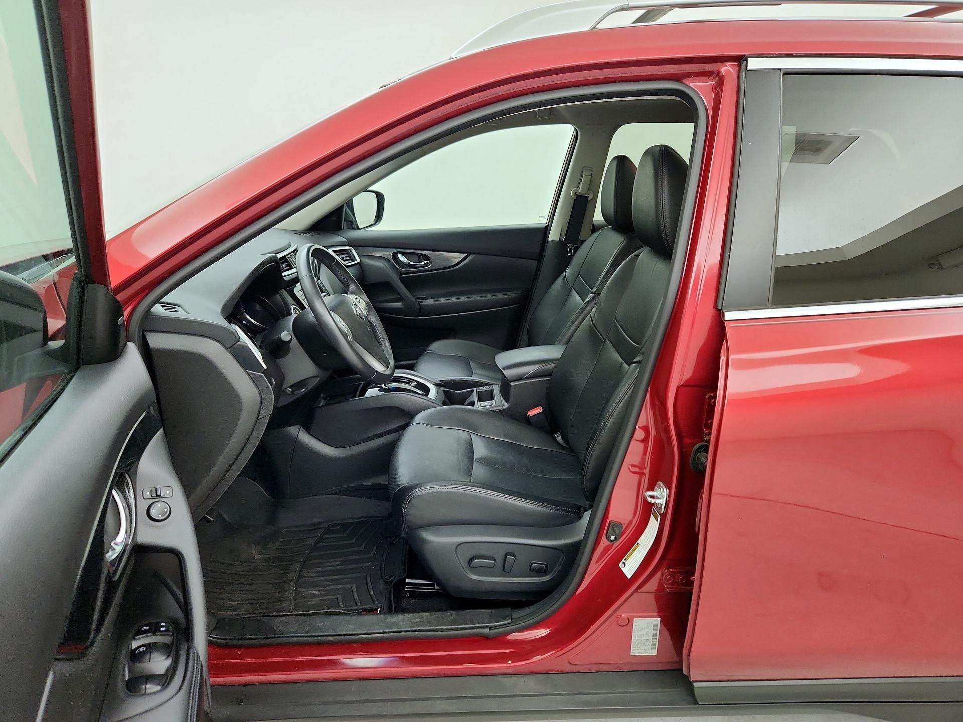 Thumbnail: 2015 Nissan Rogue - 11