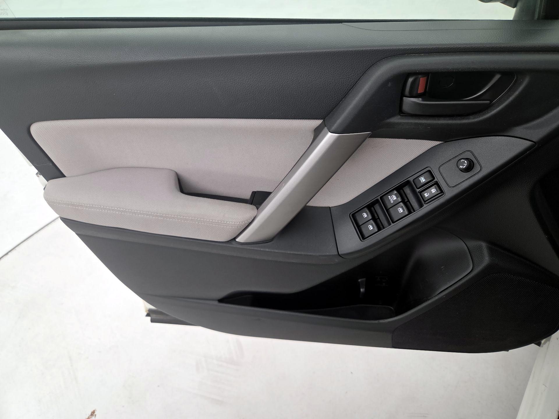 Thumbnail: 2015 Subaru Forester - 12