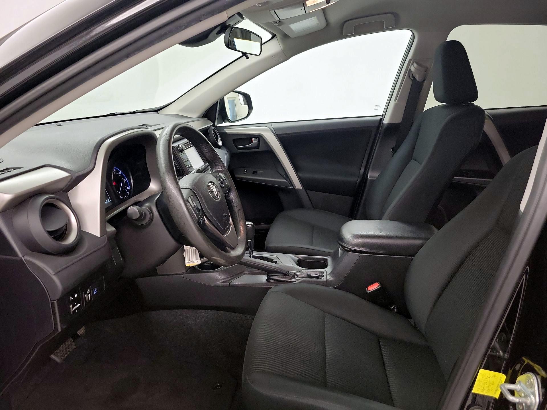 Thumbnail: 2017 Toyota RAV4 - 11