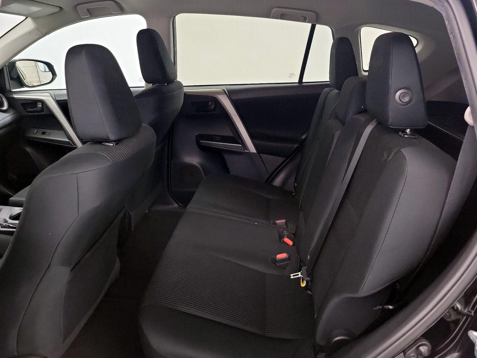 Thumbnail: 2017 Toyota RAV4 - 19