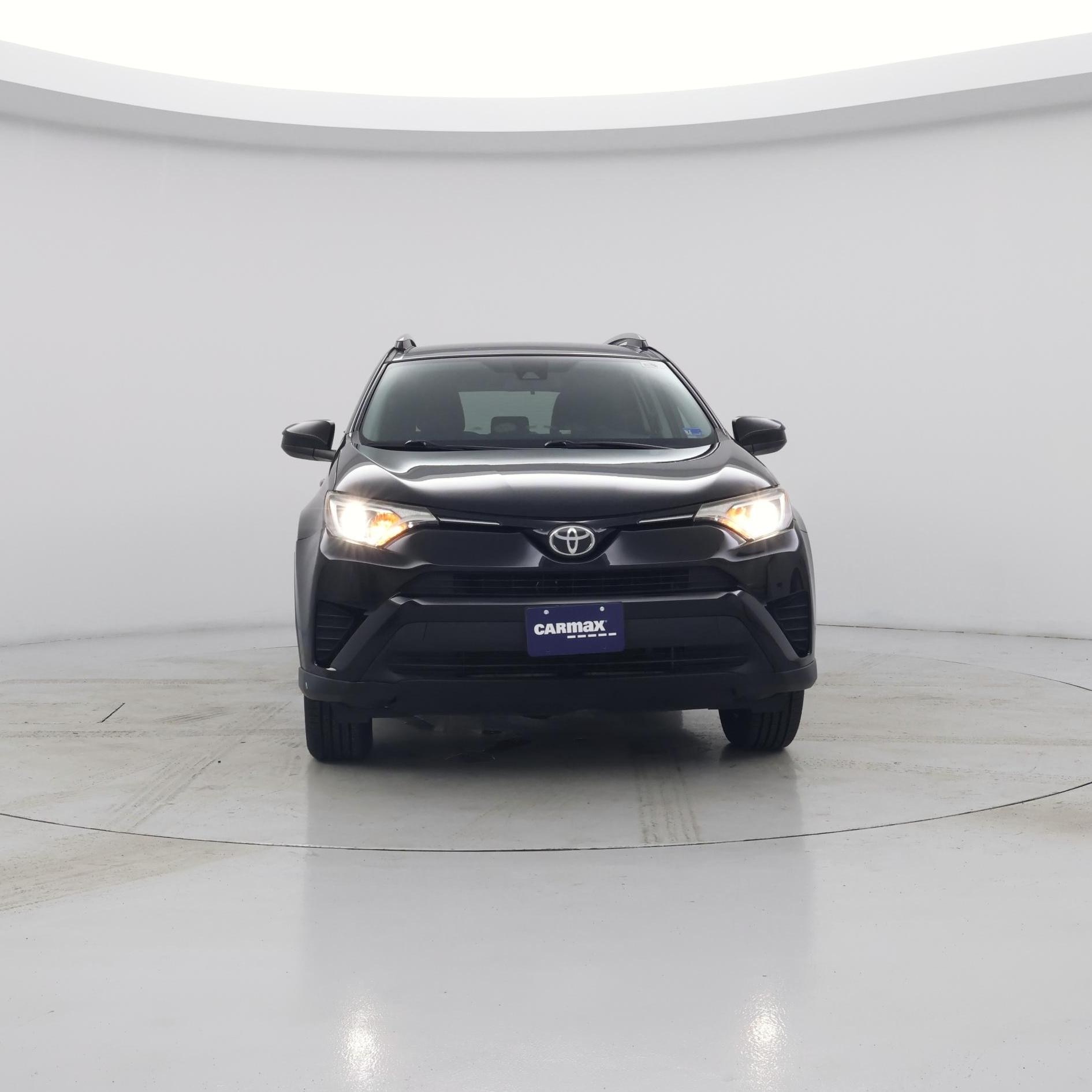 Thumbnail: 2017 Toyota RAV4 - 5