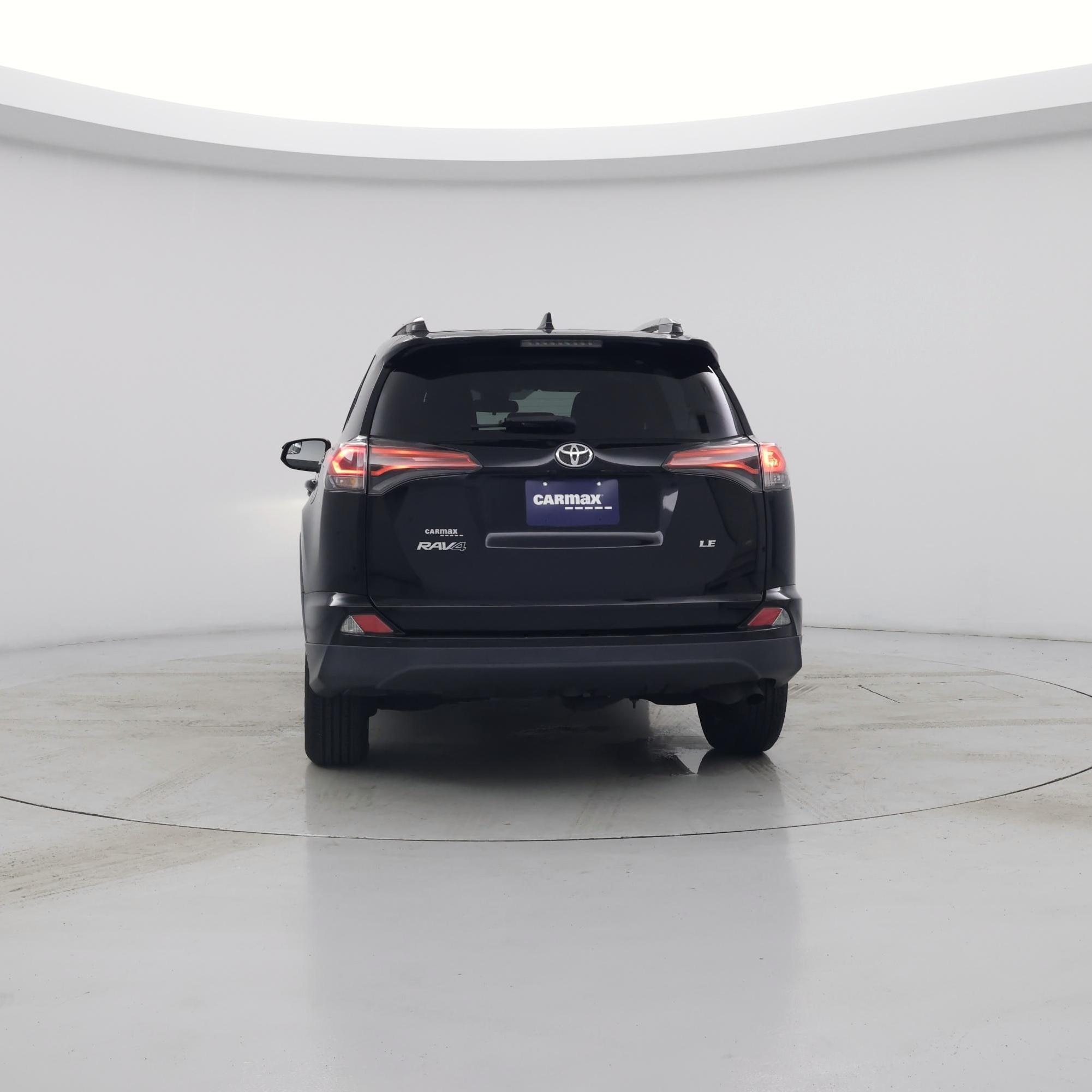 Thumbnail: 2017 Toyota RAV4 - 6