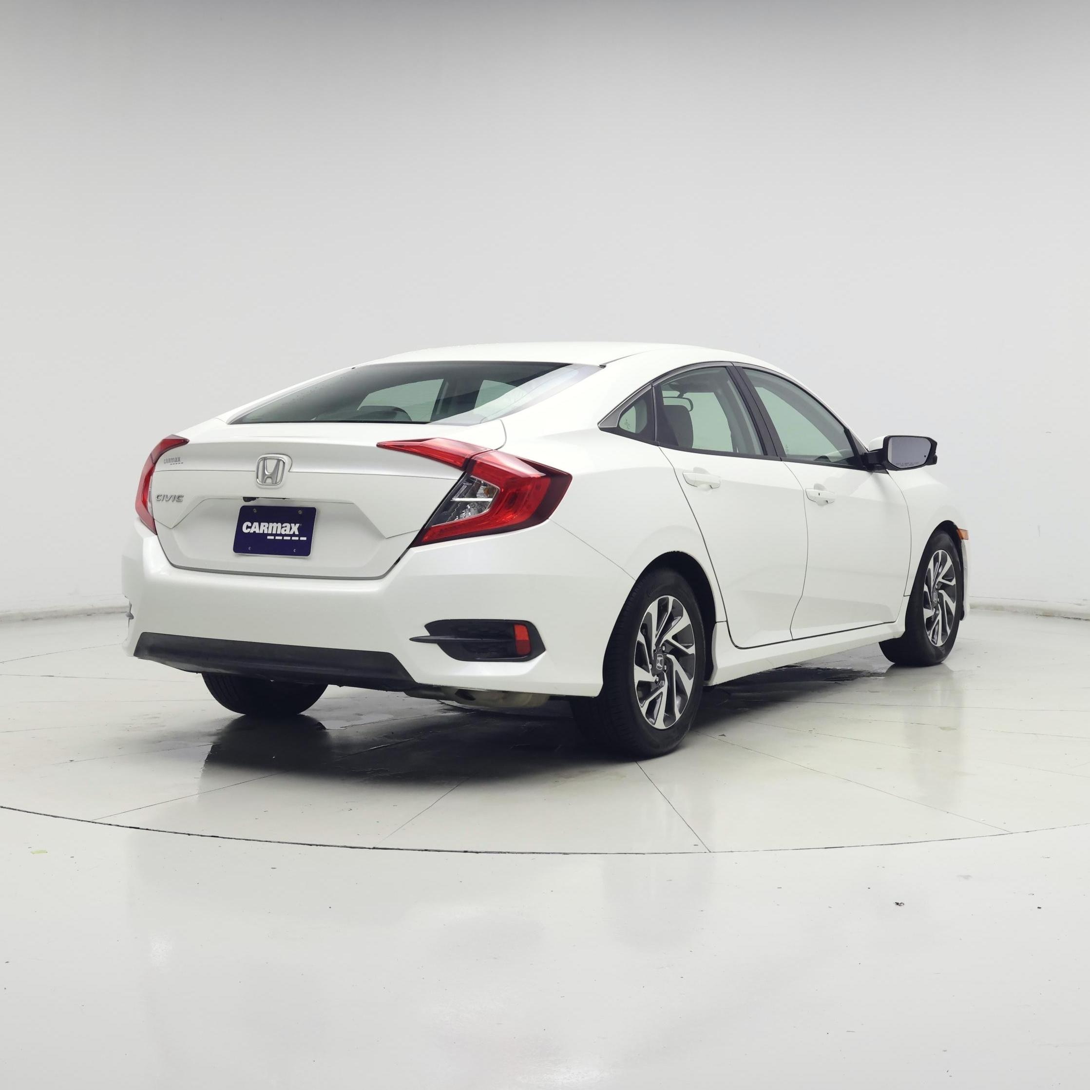 Thumbnail: 2016 Honda Civic - 8