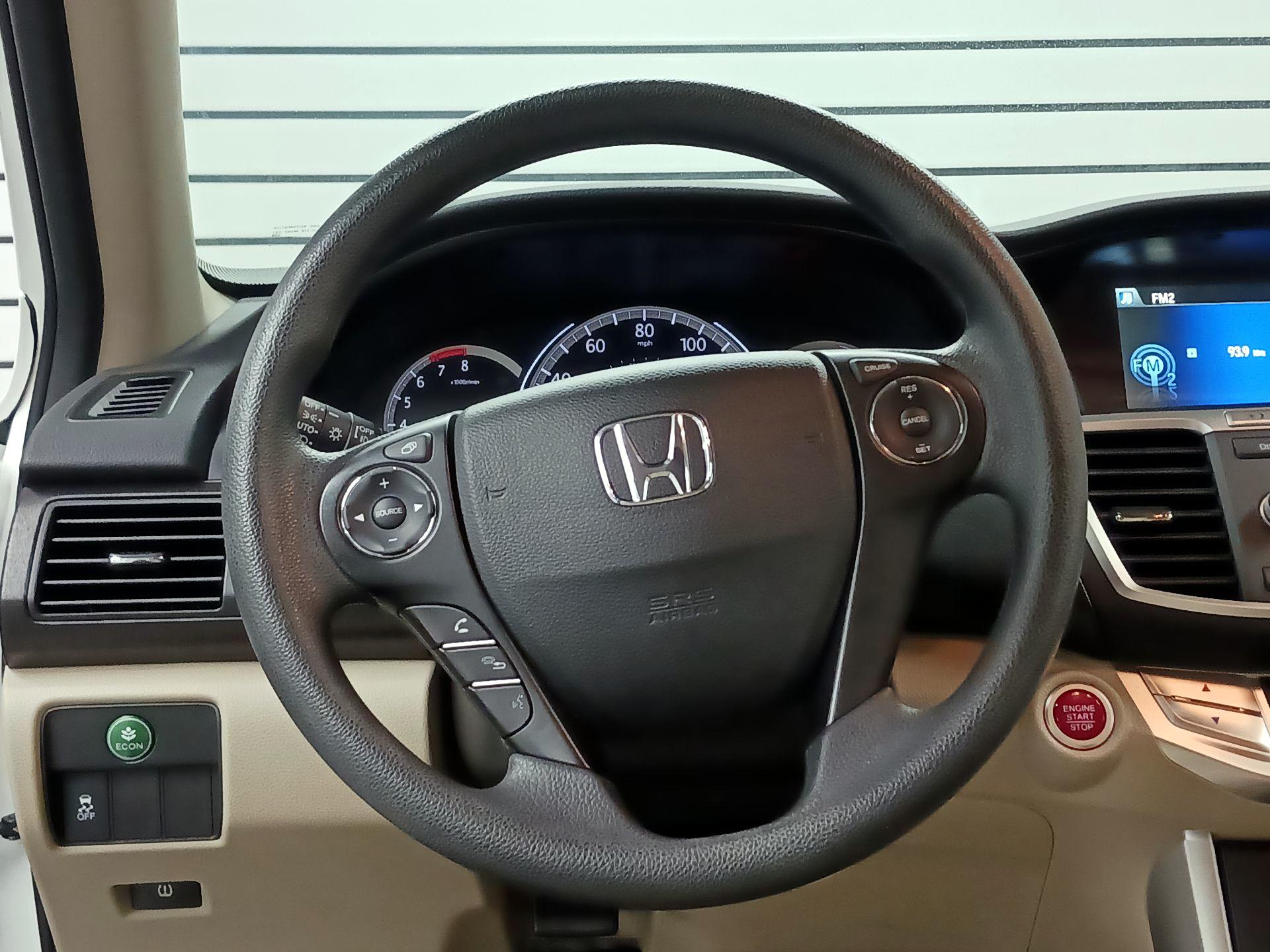 Thumbnail: 2015 Honda Accord - 10