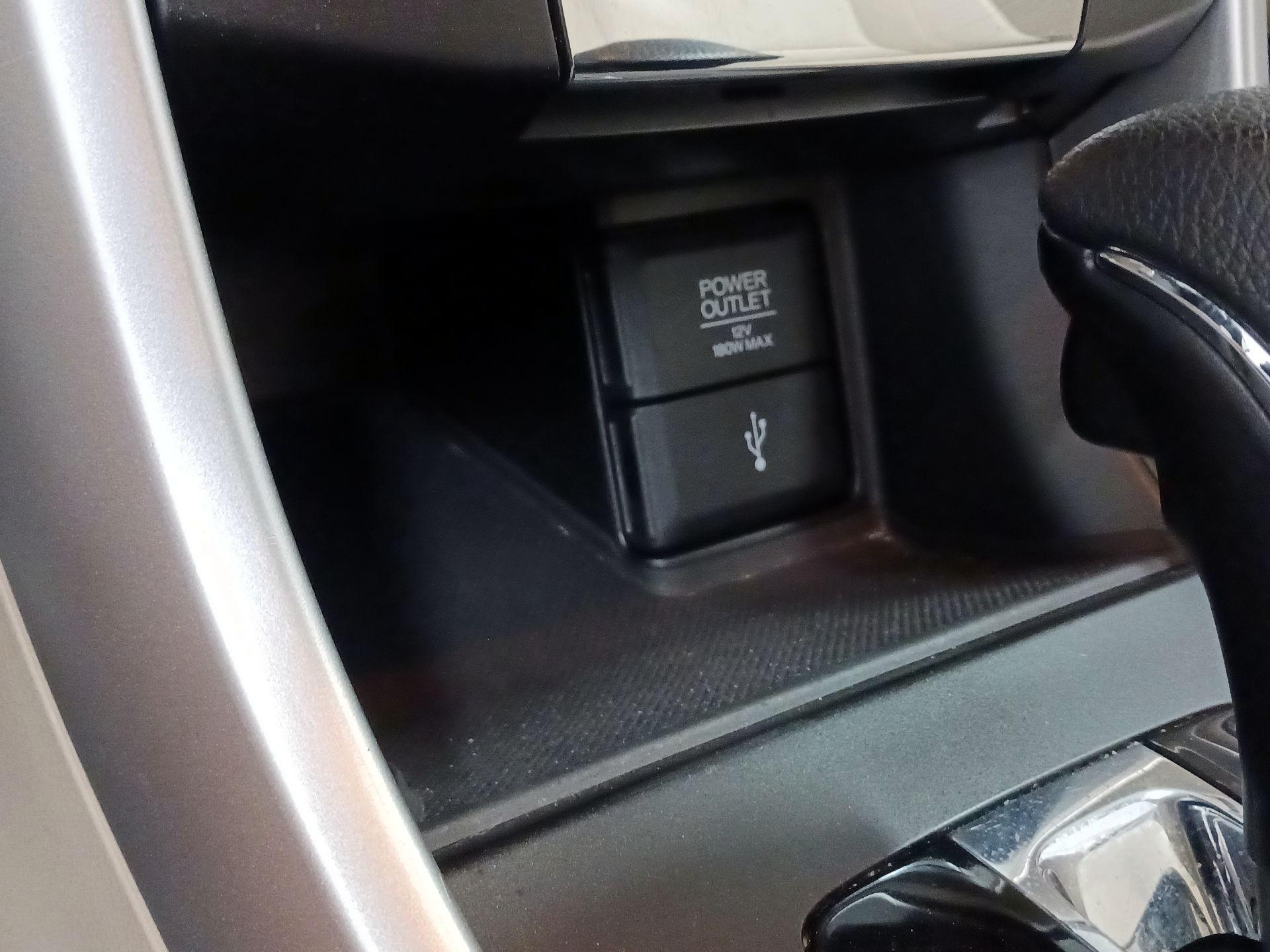 Thumbnail: 2015 Honda Accord - 17