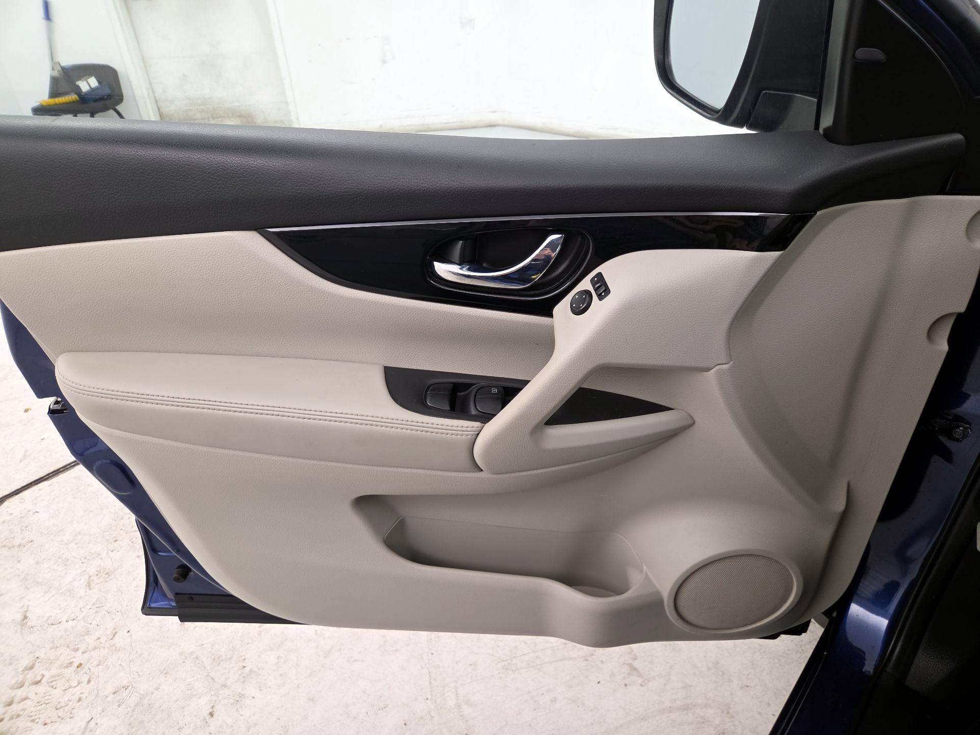 Thumbnail: 2019 Nissan Rogue Sport - 12