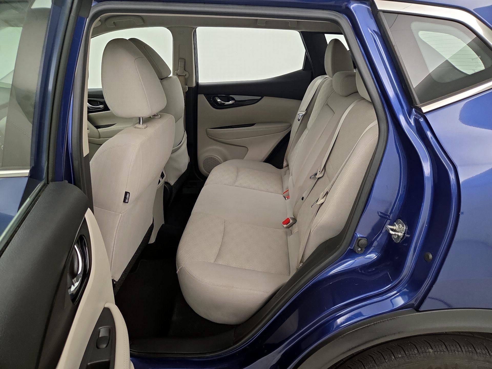 Thumbnail: 2019 Nissan Rogue Sport - 19