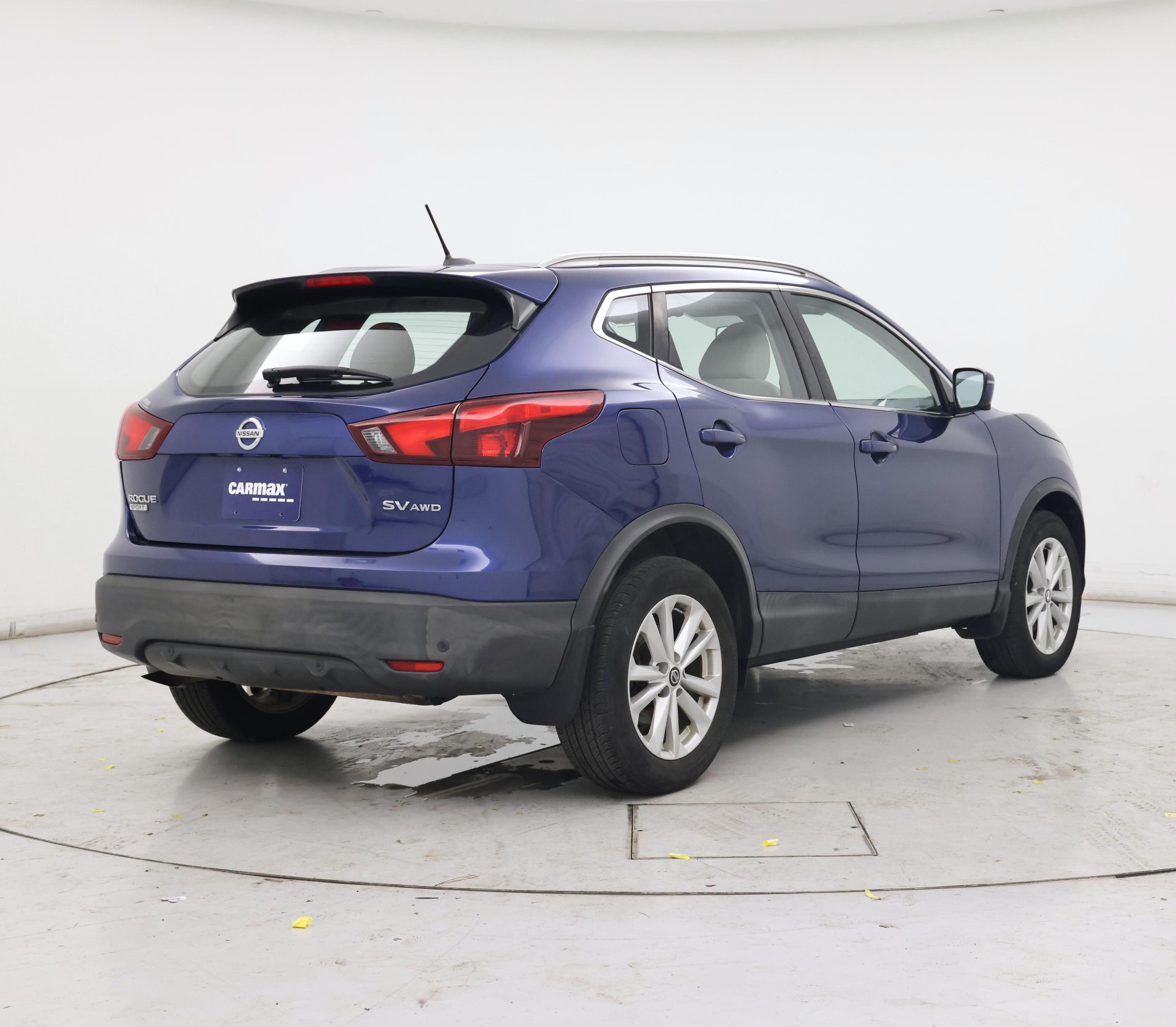 Thumbnail: 2019 Nissan Rogue Sport - 8