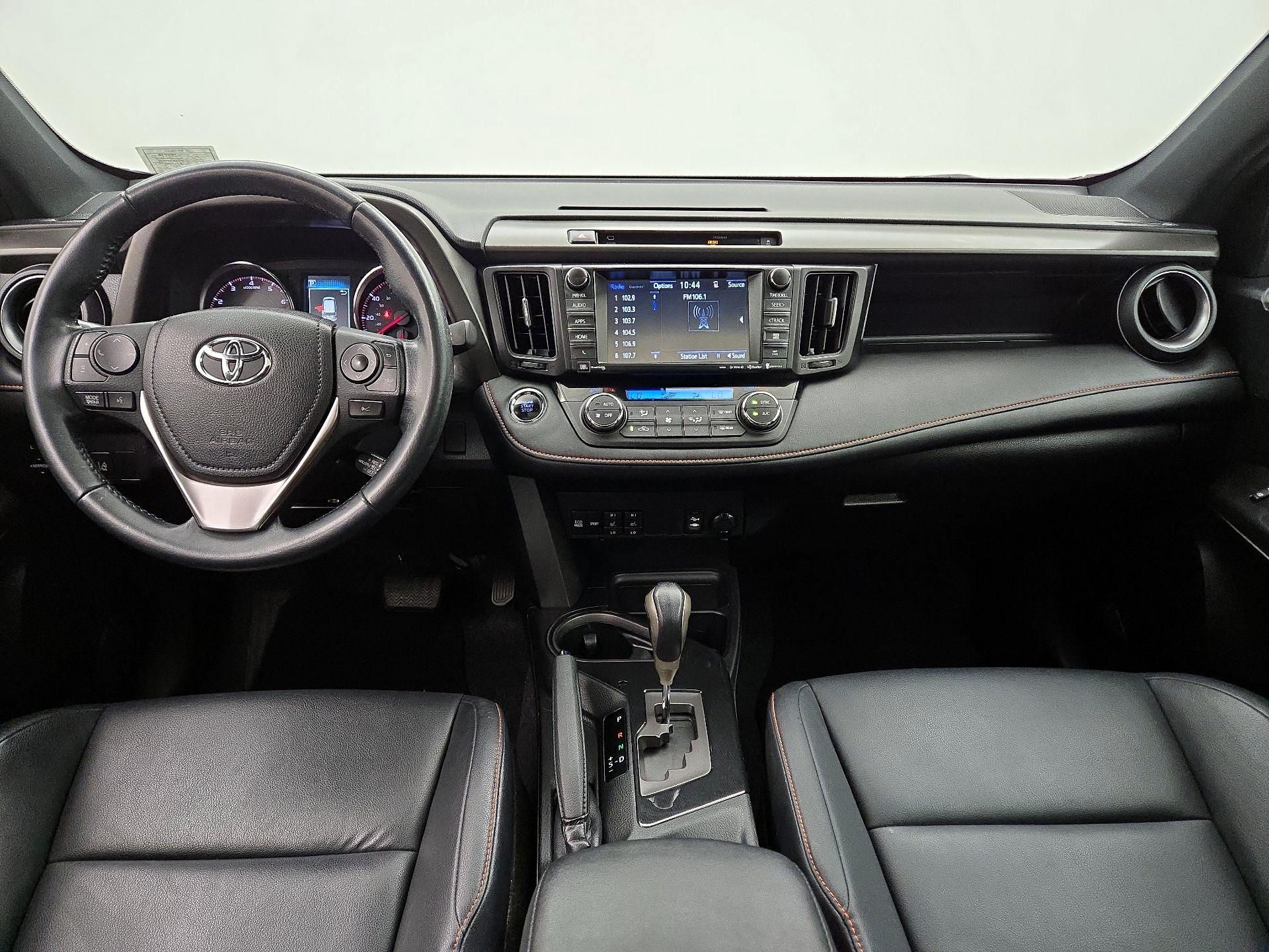 Thumbnail: 2016 Toyota RAV4 - 9