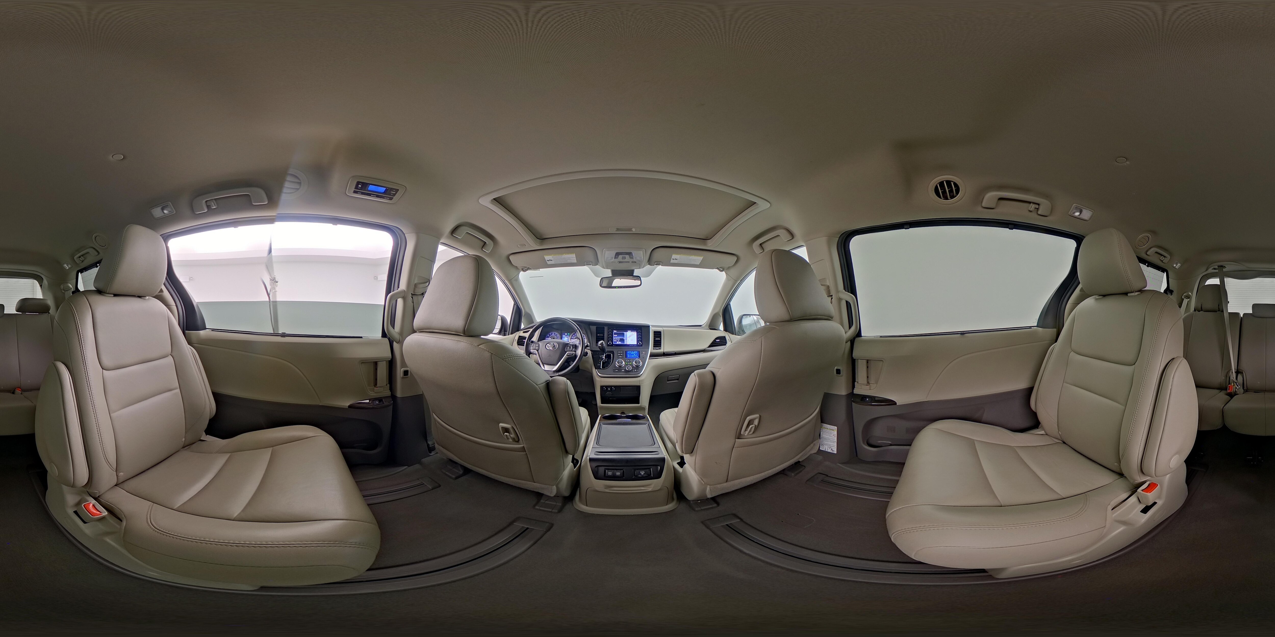 2020 Toyota Sienna XLE - Photo 29