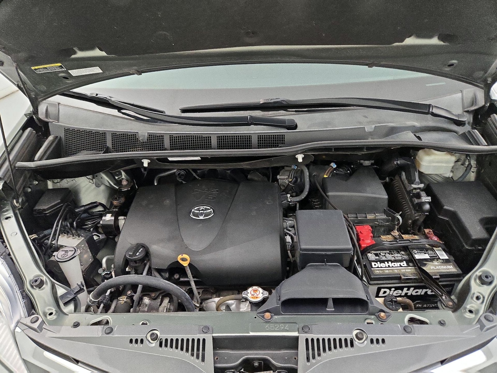 2020 Toyota Sienna XLE - Photo 26