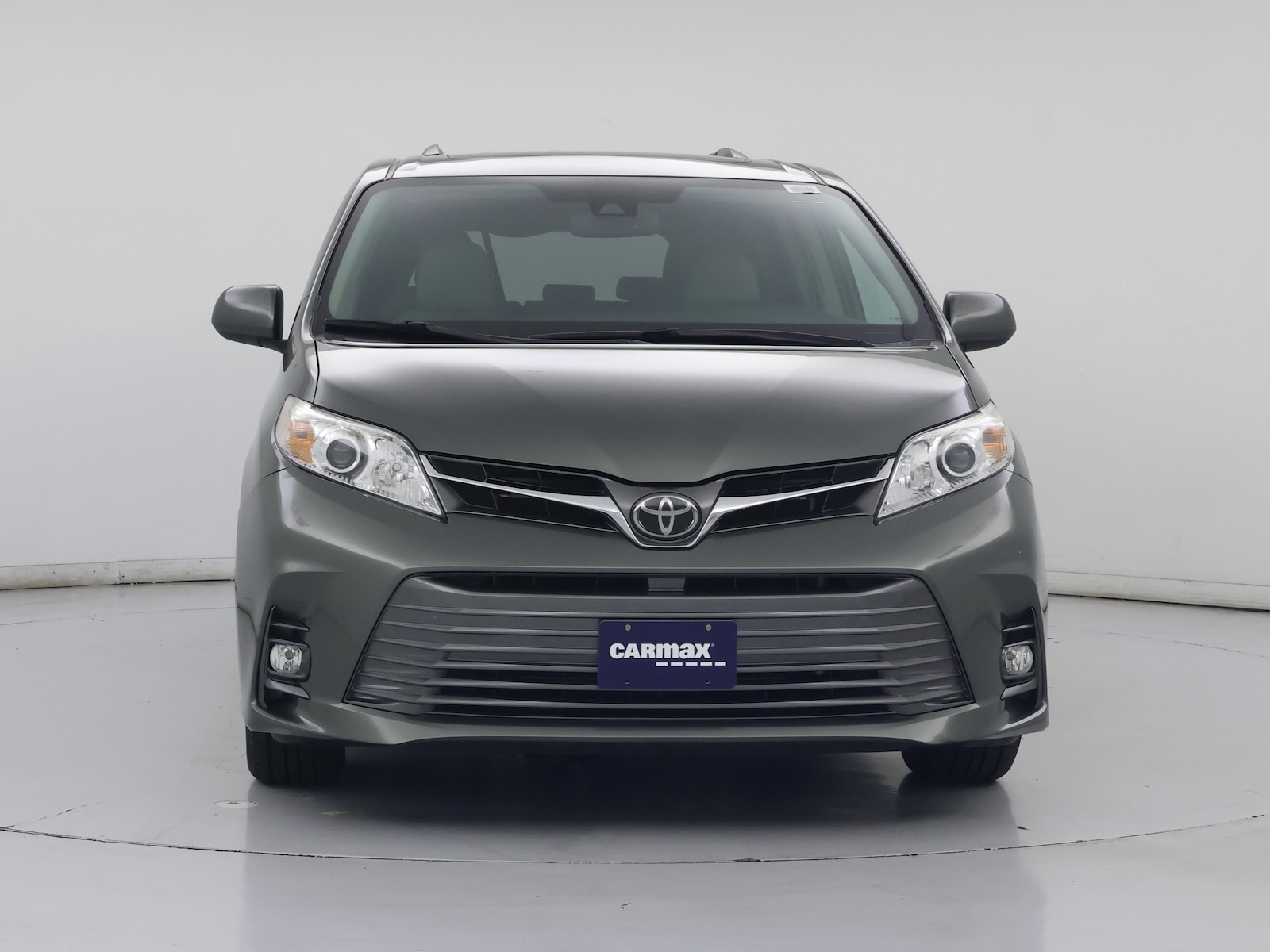 2020 Toyota Sienna XLE - Photo 6