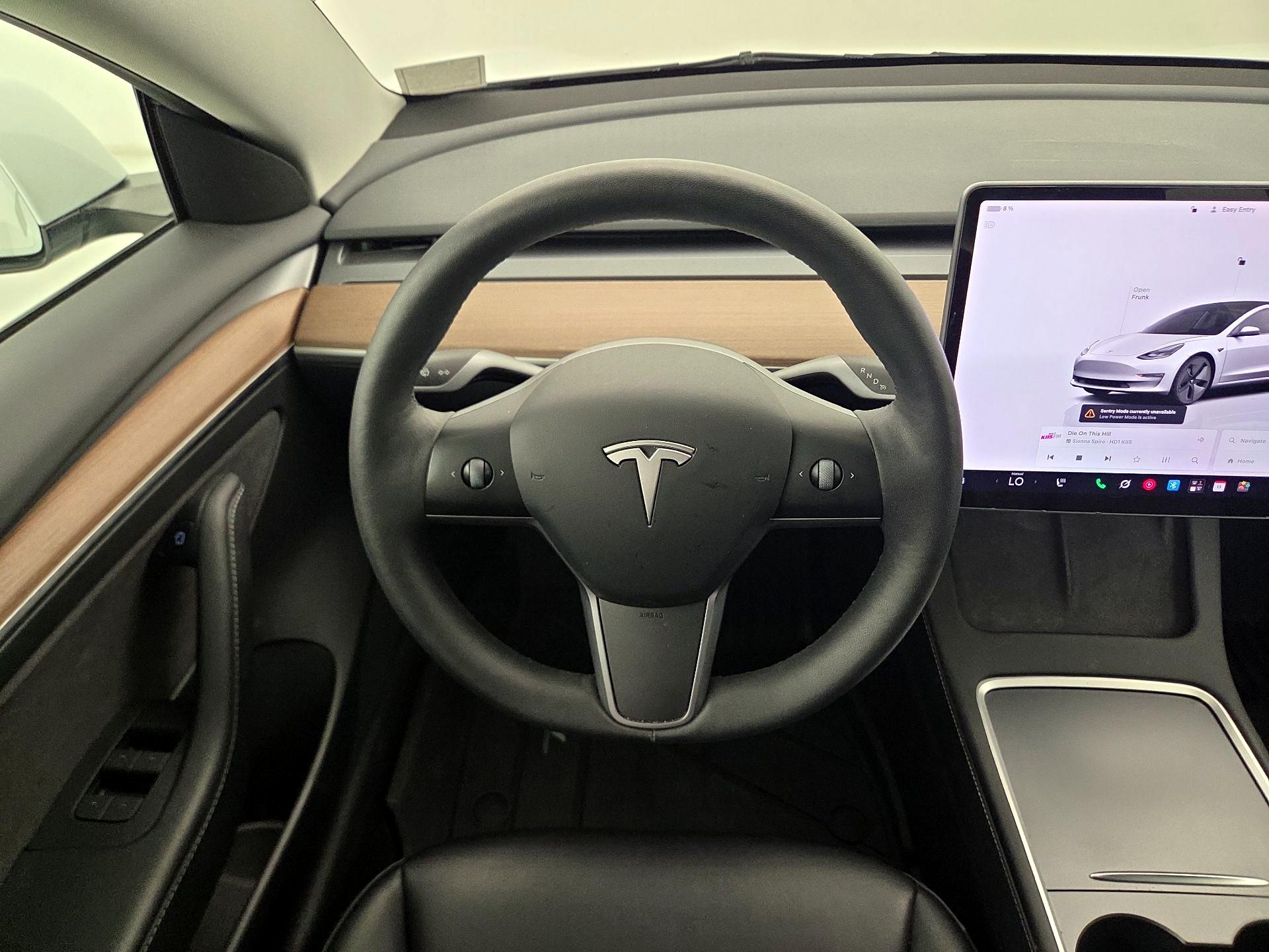Thumbnail: 2023 Tesla Model 3 - 10