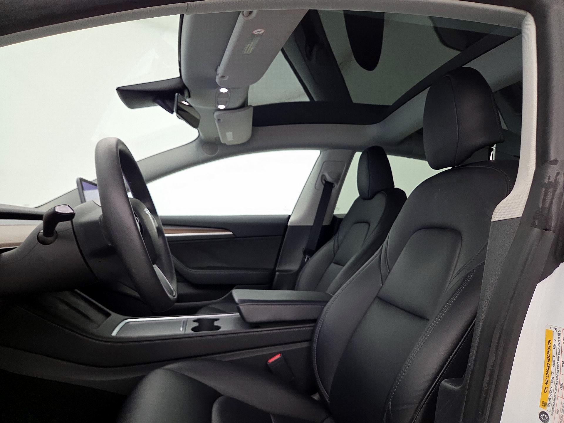 Thumbnail: 2023 Tesla Model 3 - 19