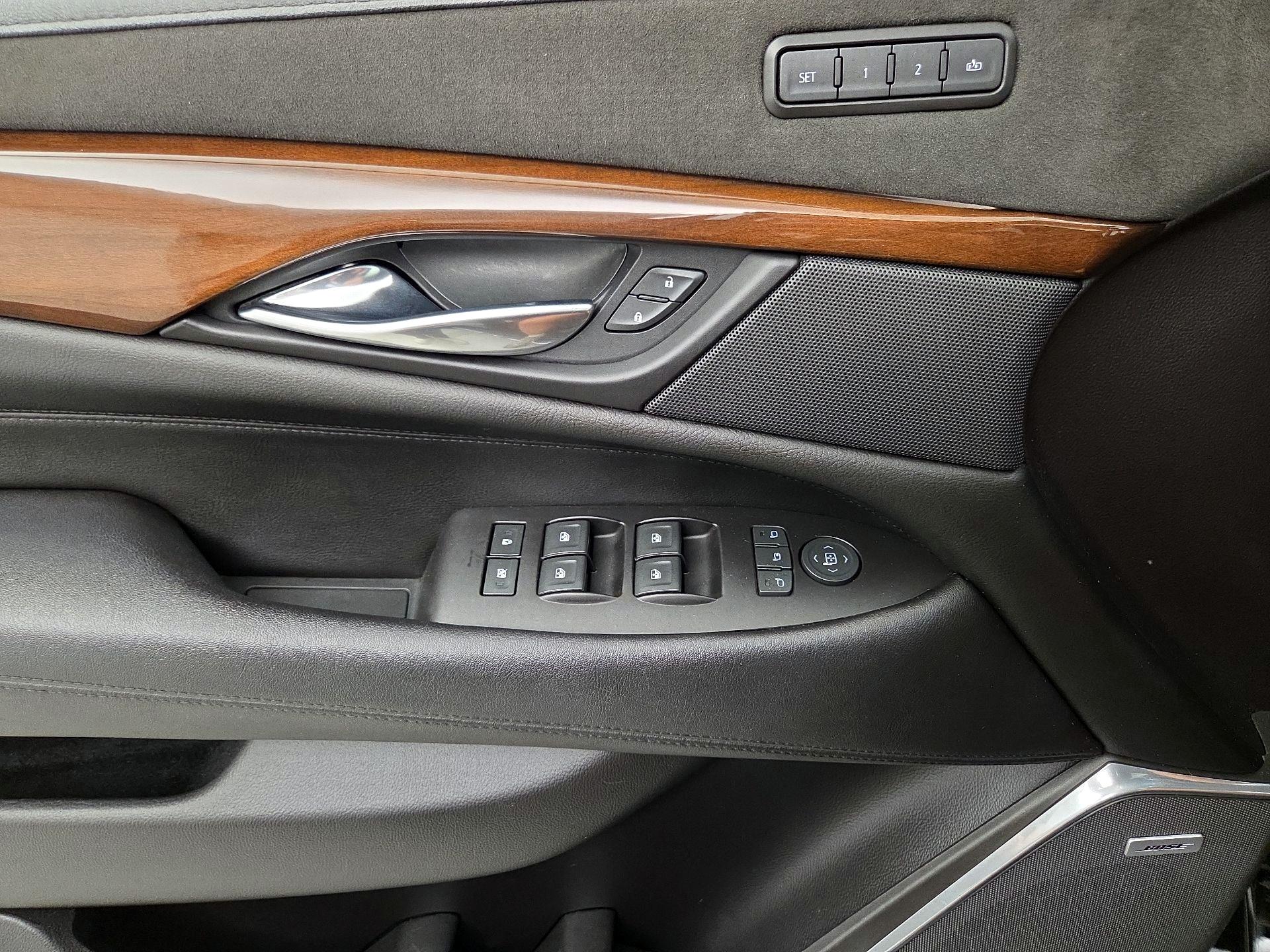 Thumbnail: 2019 Cadillac Escalade - 12