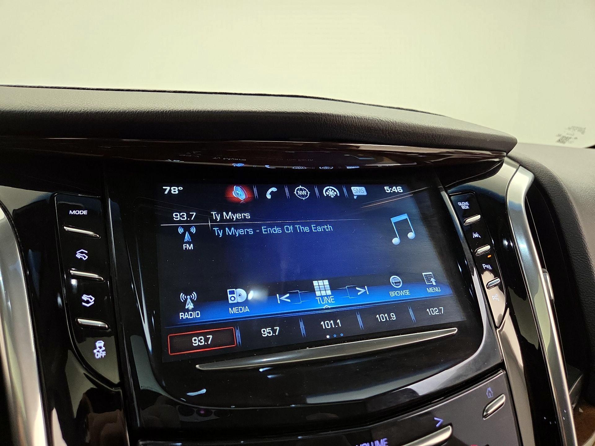 Thumbnail: 2019 Cadillac Escalade - 16