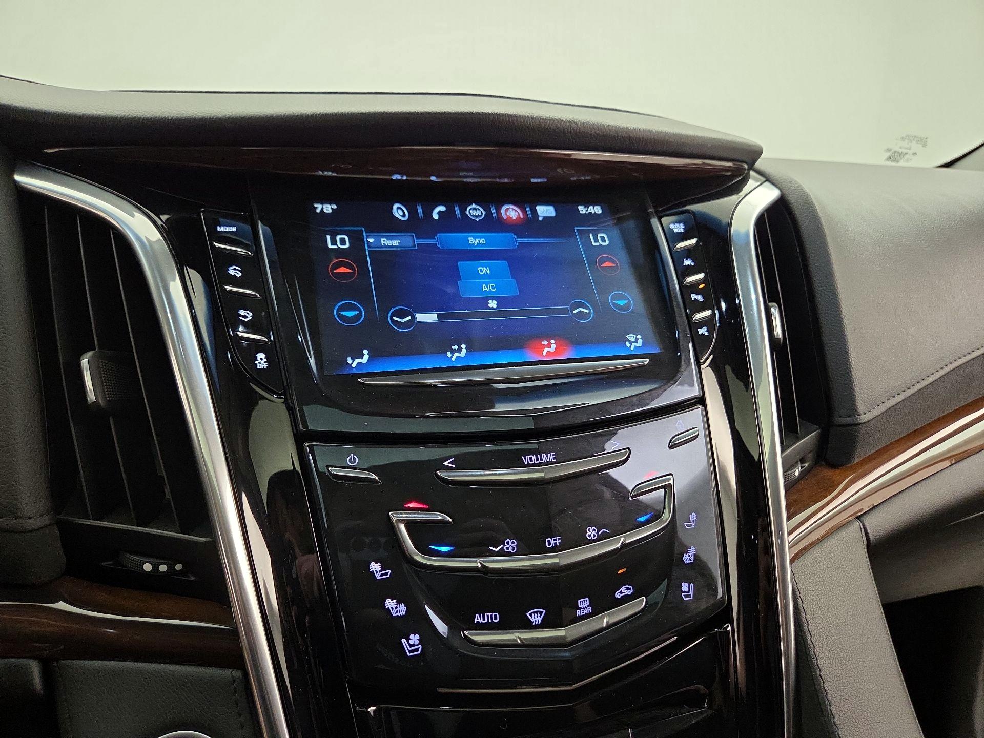 Thumbnail: 2019 Cadillac Escalade - 17