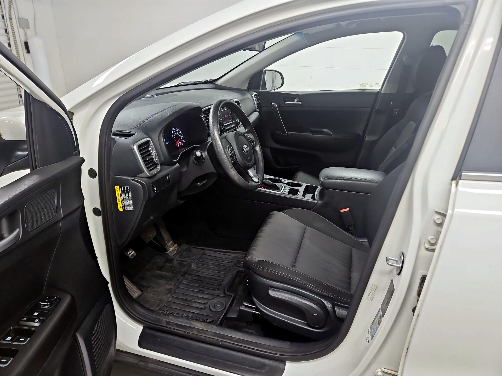 Thumbnail: 2017 Kia Sportage - 11
