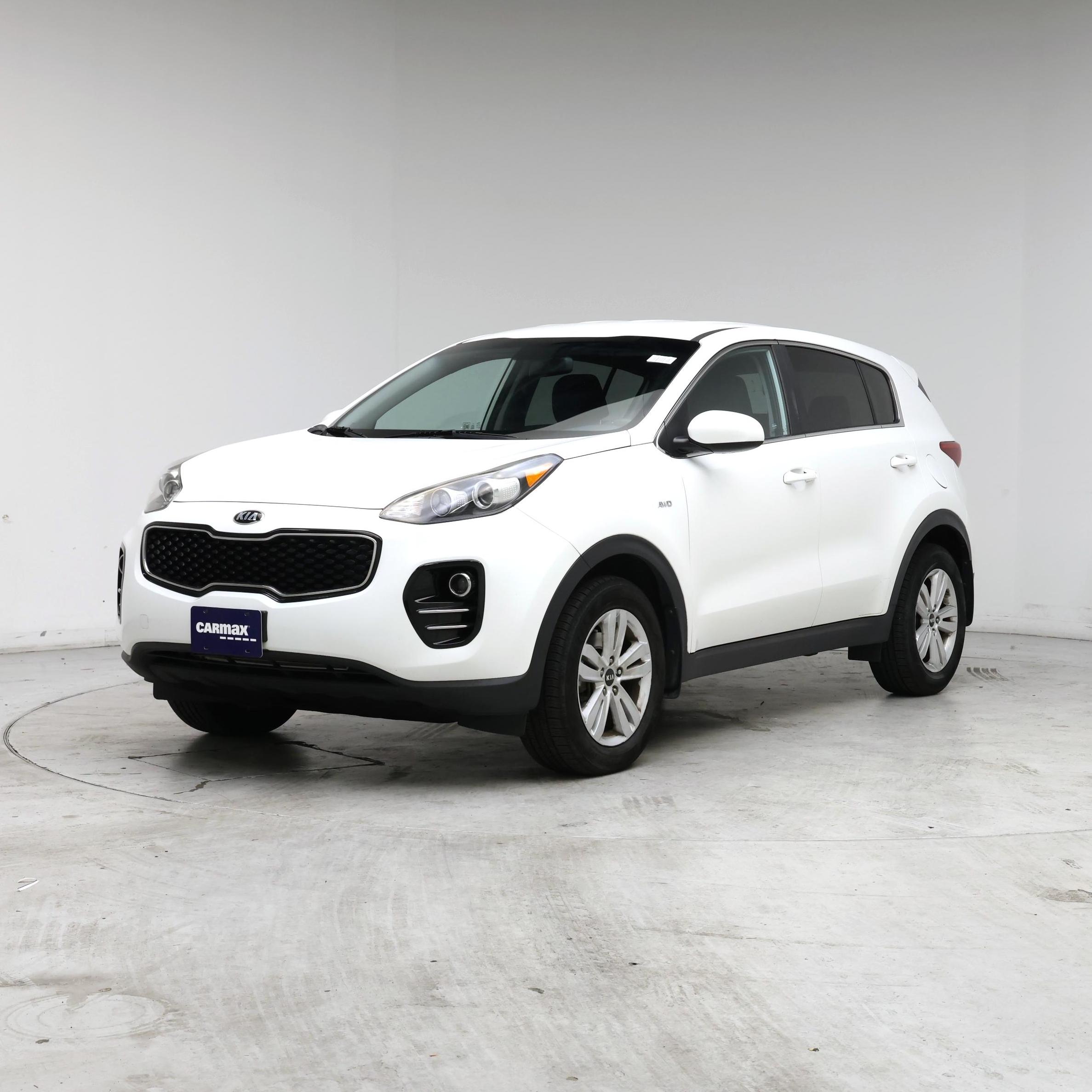 Thumbnail: 2017 Kia Sportage - 4