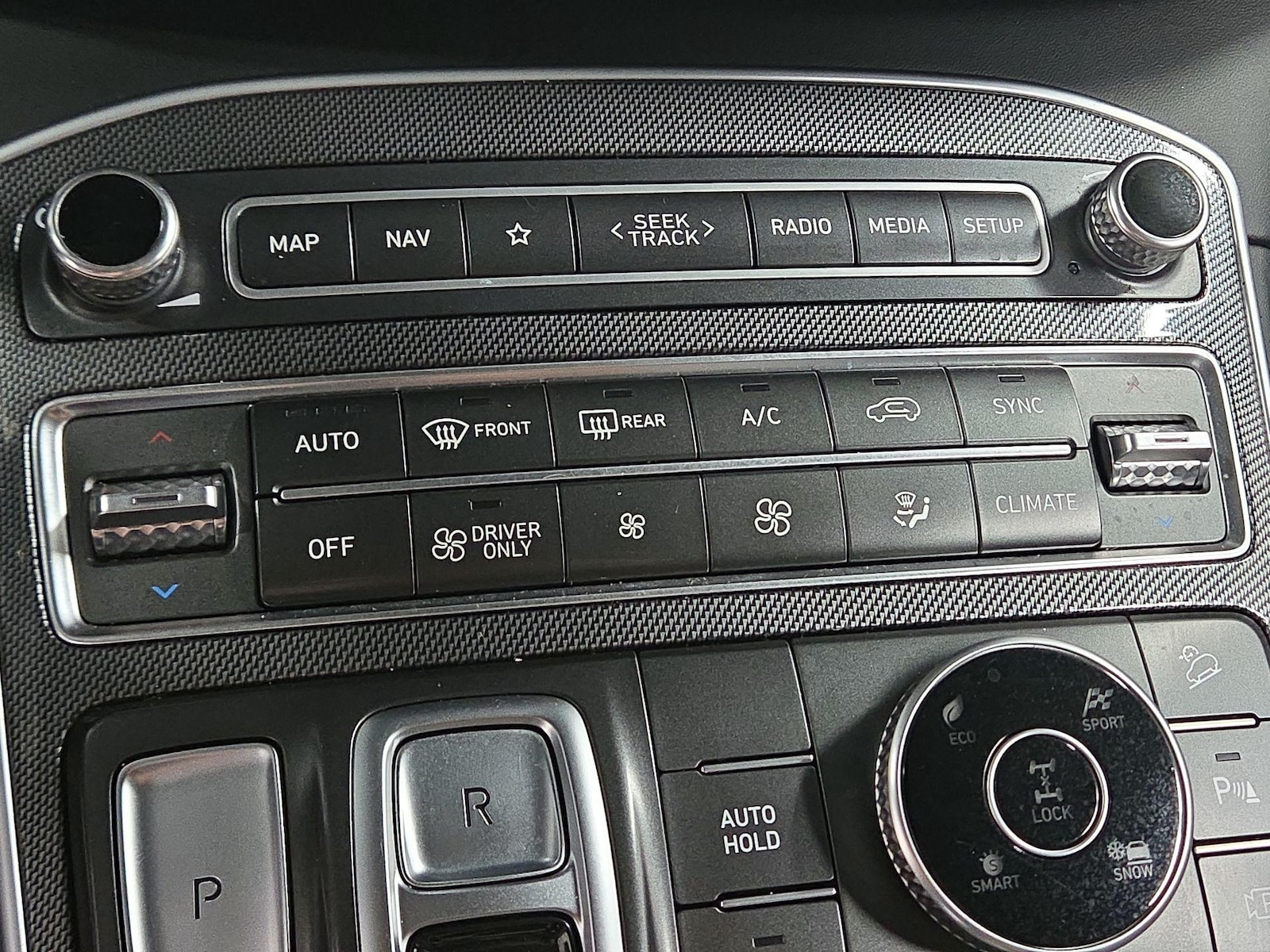 2021 Hyundai Santa Fe Limited HEV - Photo 18