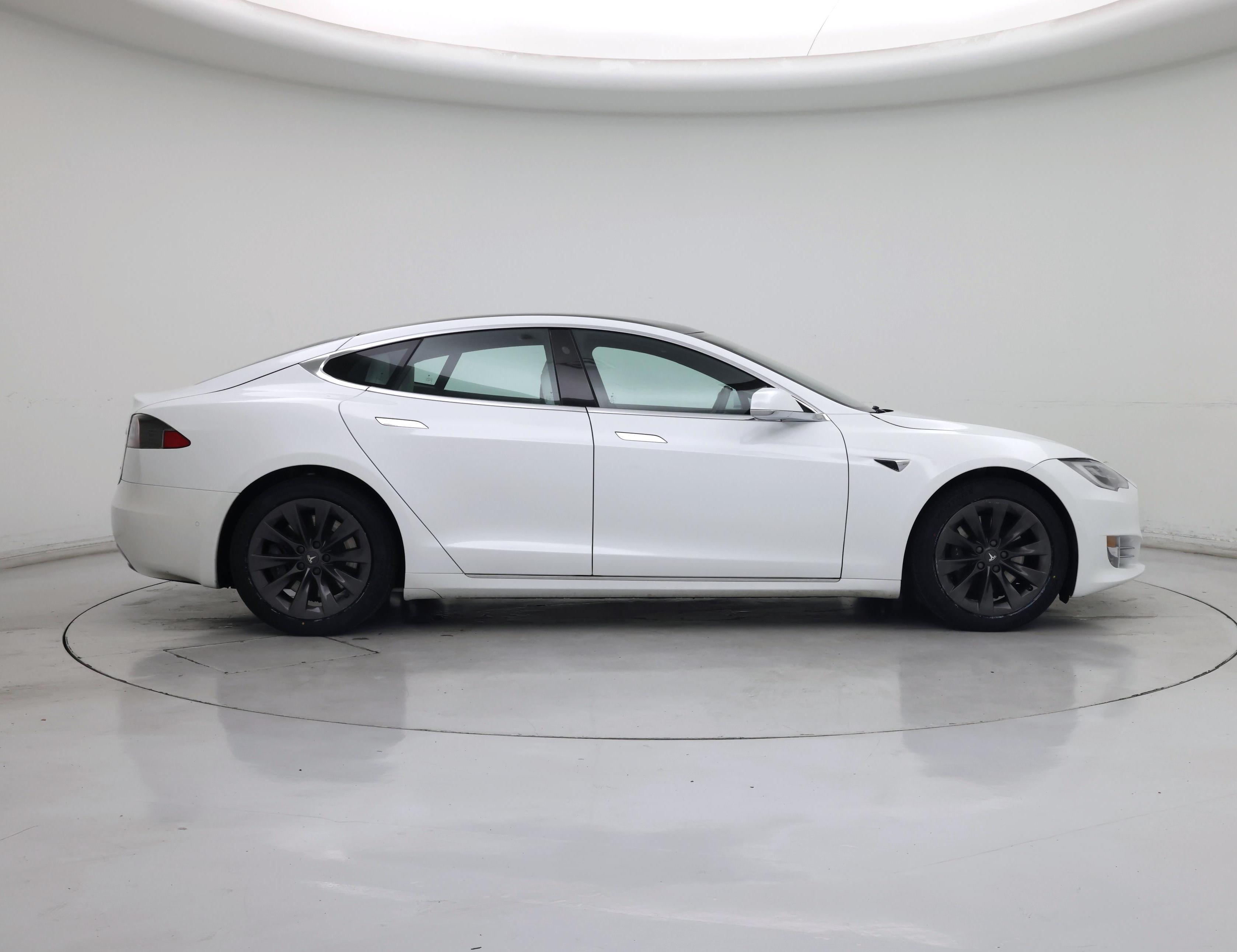 Thumbnail: 2020 Tesla Model S - 7