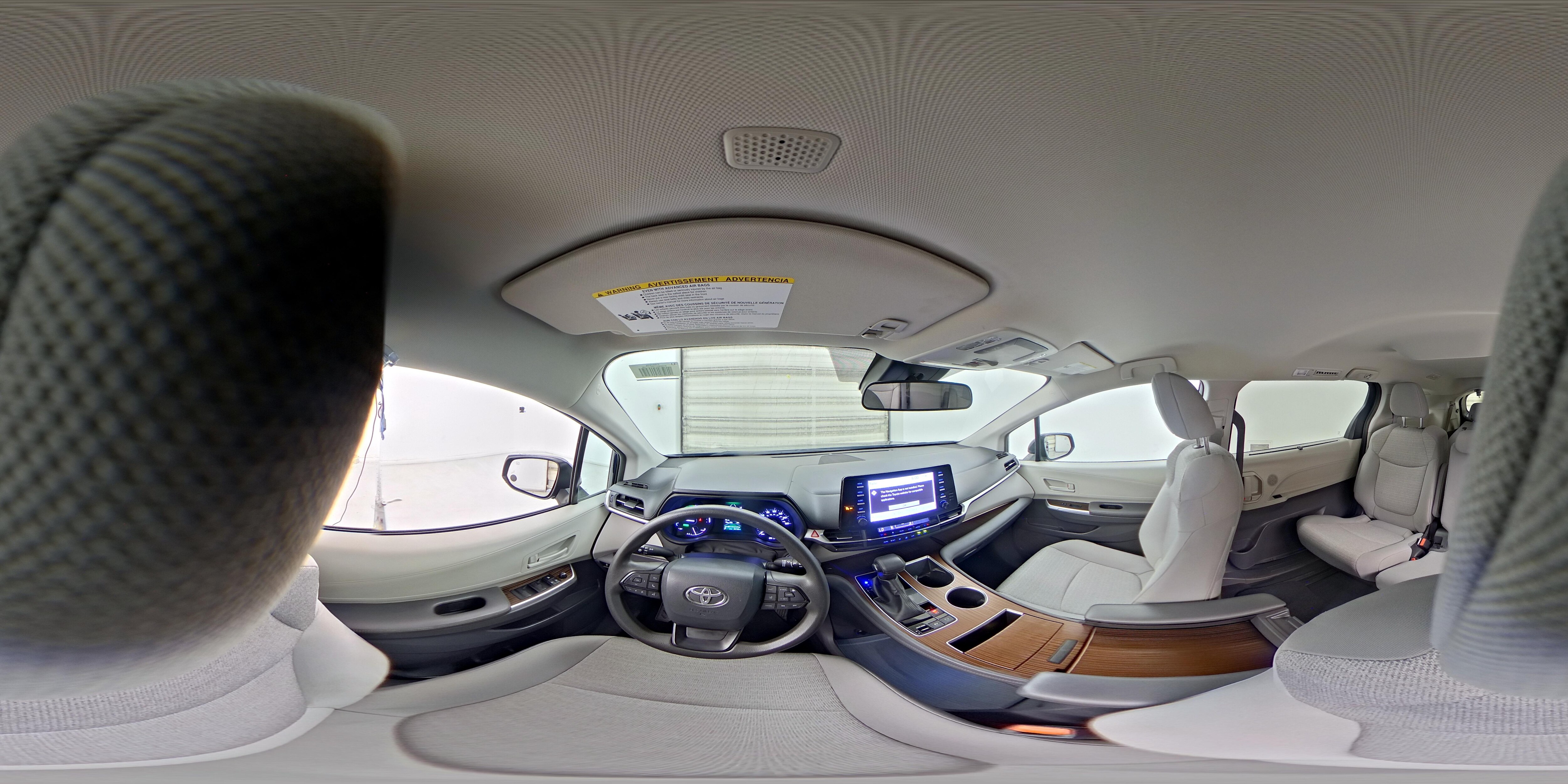 2022 Toyota Sienna LE - Photo 28