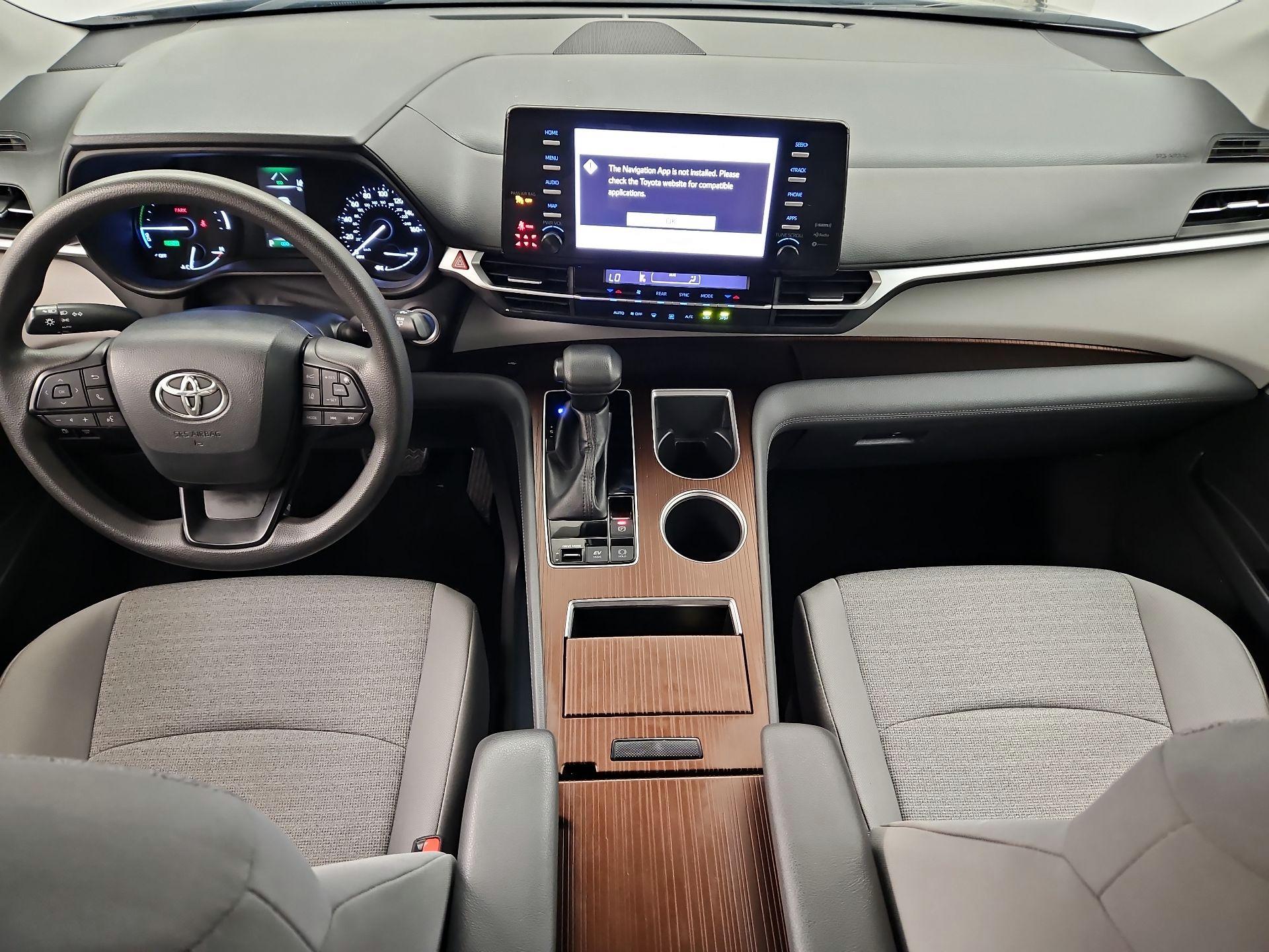 Thumbnail: 2022 Toyota Sienna - 9