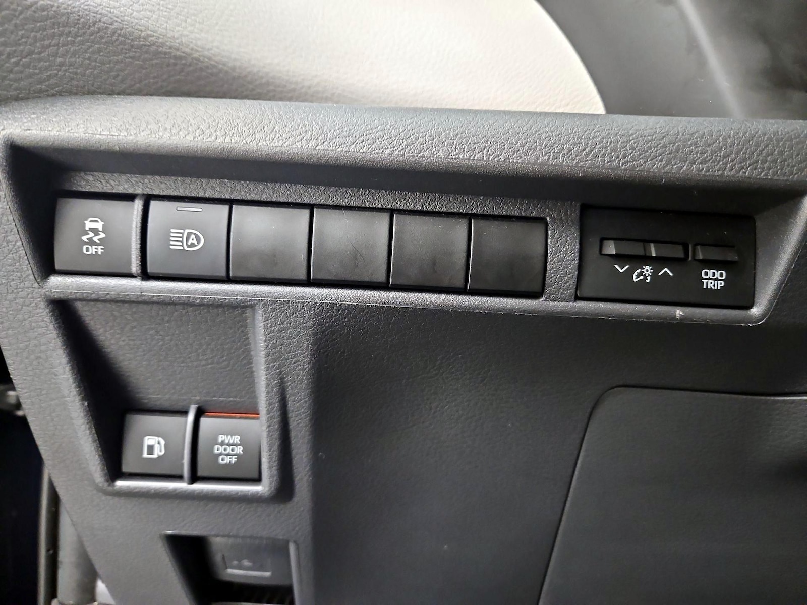 2022 Toyota Sienna LE - Photo 14