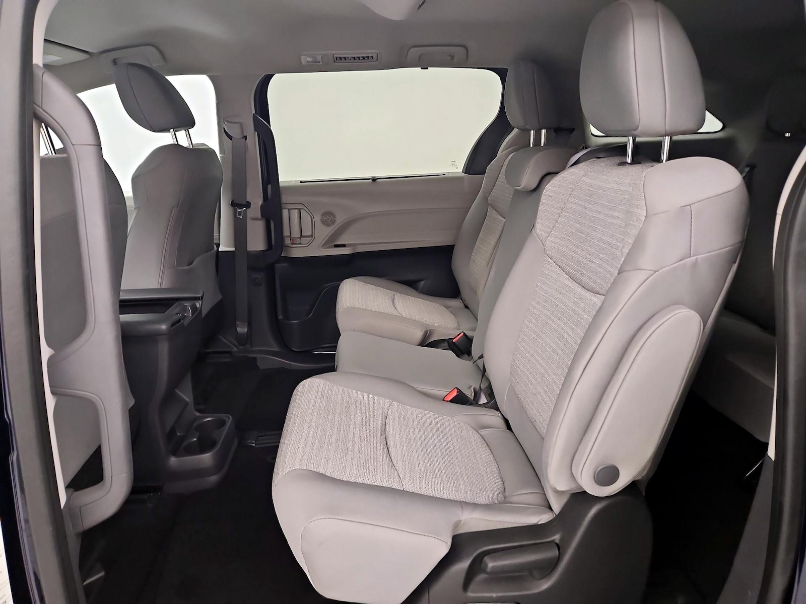 2022 Toyota Sienna LE - Photo 20