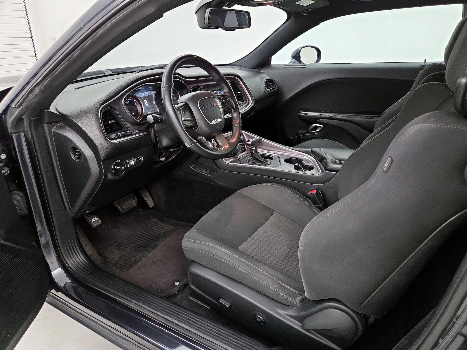 2019 Dodge Challenger R/T - Photo 12