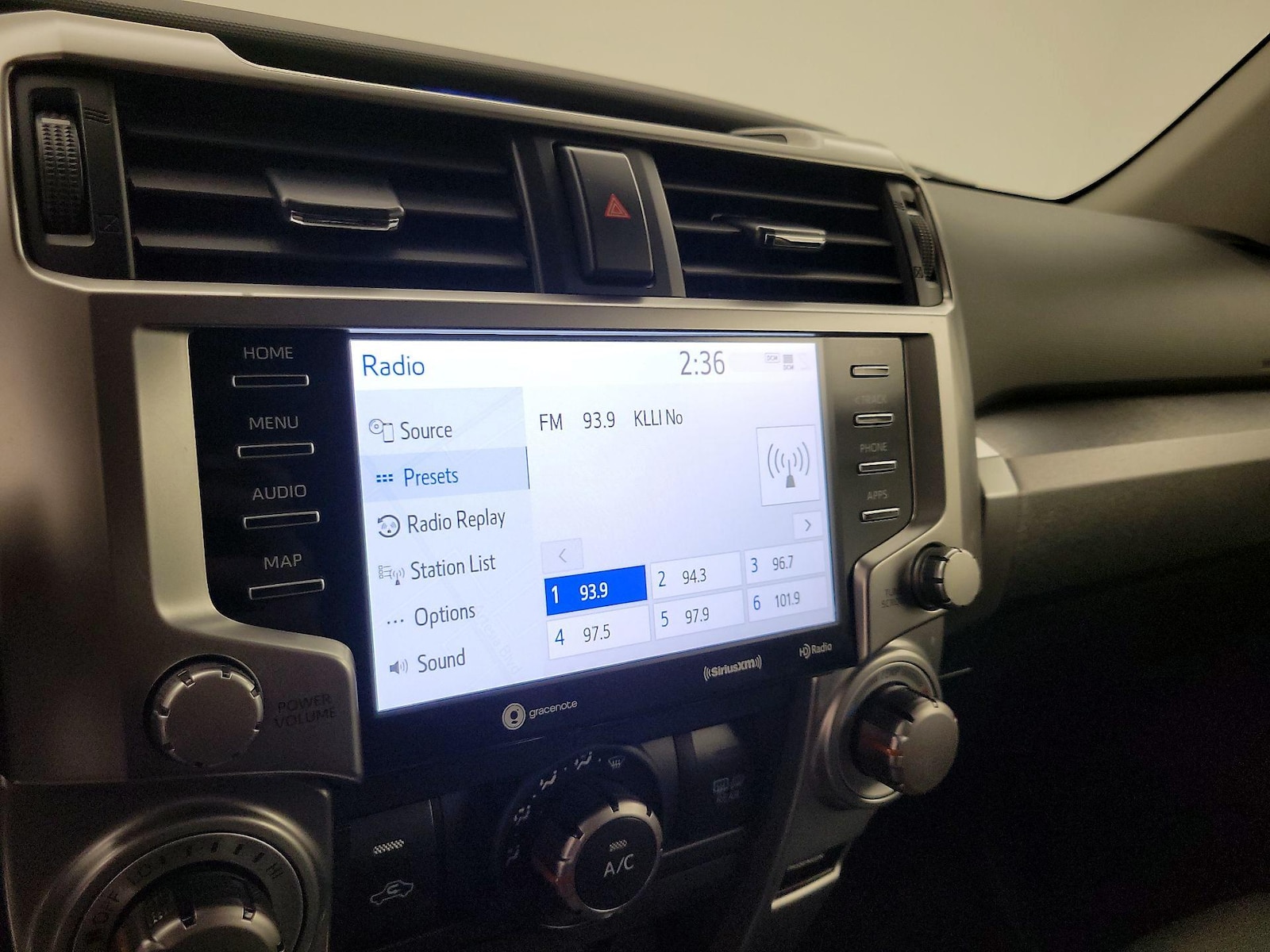 2021 Toyota 4Runner SR5 Premium - Photo 16