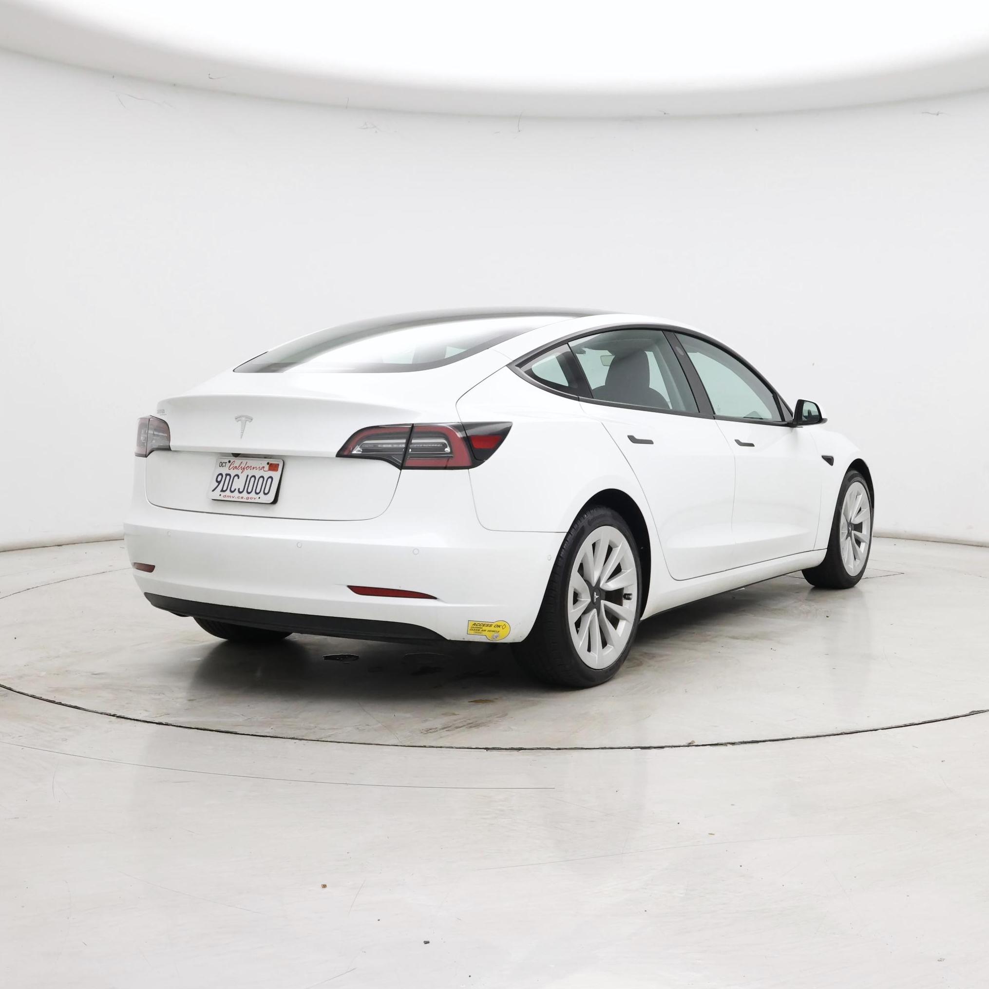 Thumbnail: 2022 Tesla Model 3 - 8